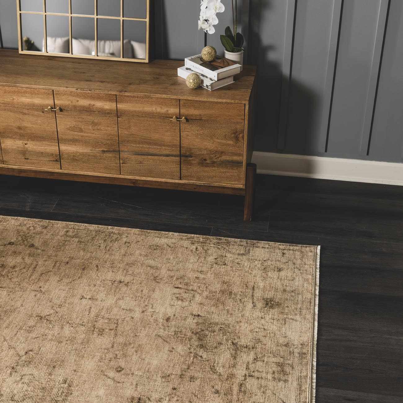 Fetscher Machine Woven Galey Alix x LIVABLISS GAHU-2300 Area Rug by Boutique Rugs