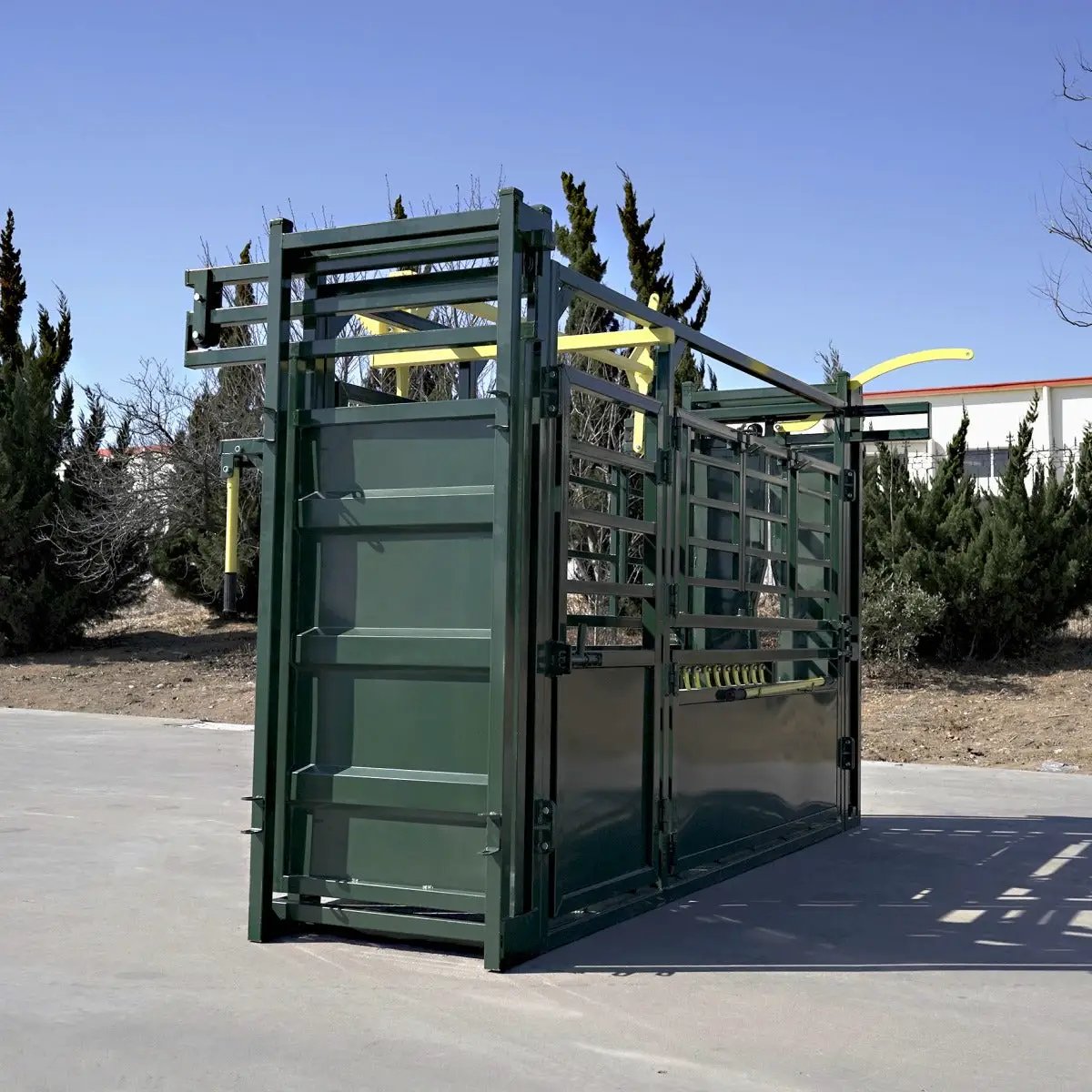 Cattle Work Chute Manual Headgate by Chery Industrial