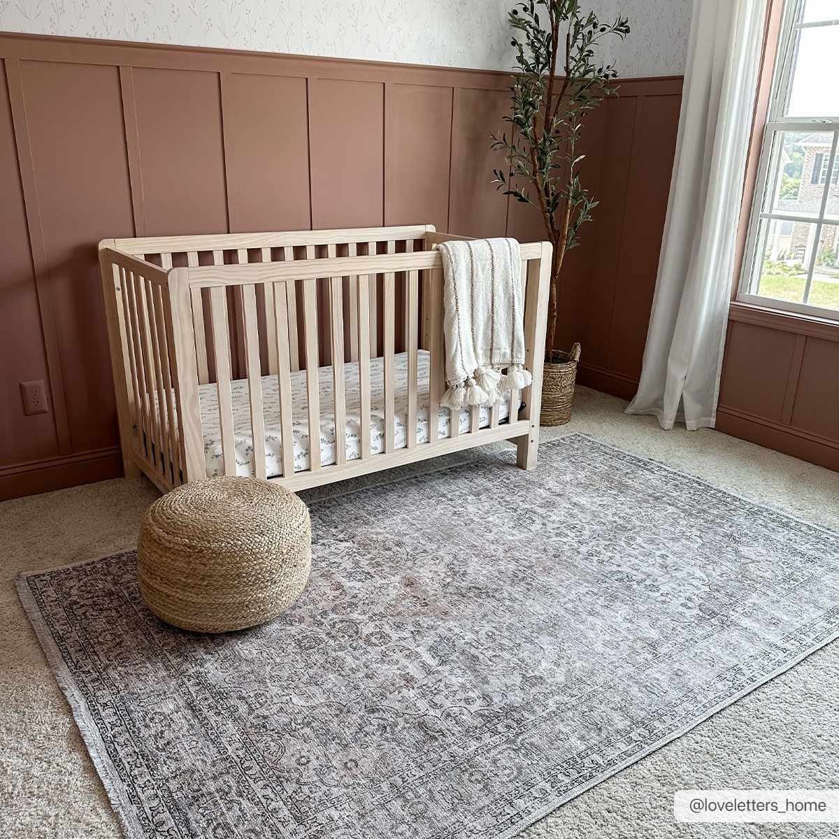 Cream Holi-2301 Washable Area Rug by Hauteloom