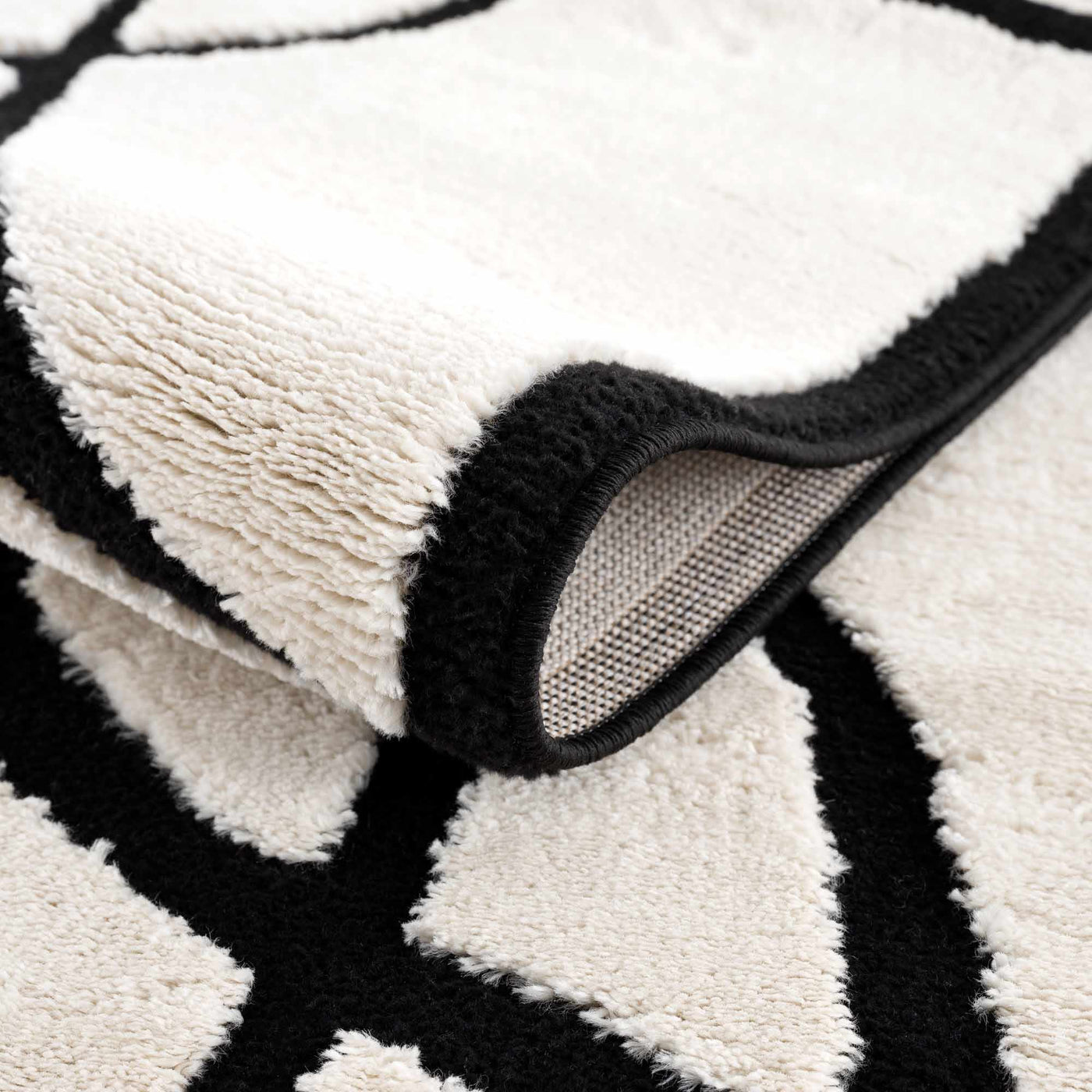 Azana Black & White Area Rug by Boutique Rugs