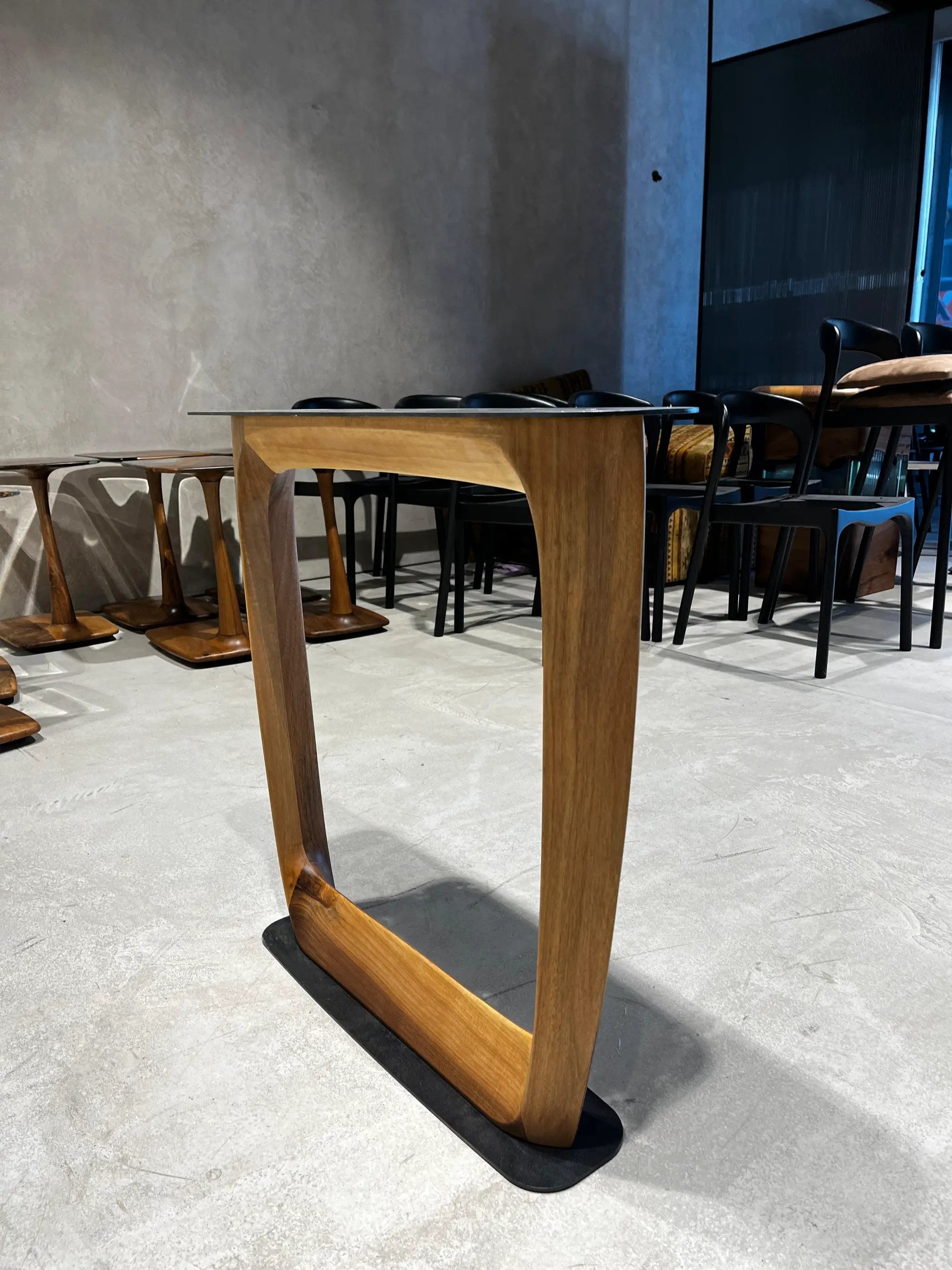 Epoxy Resin River Dining Table Featured Walnut Wood Leg by Gizz