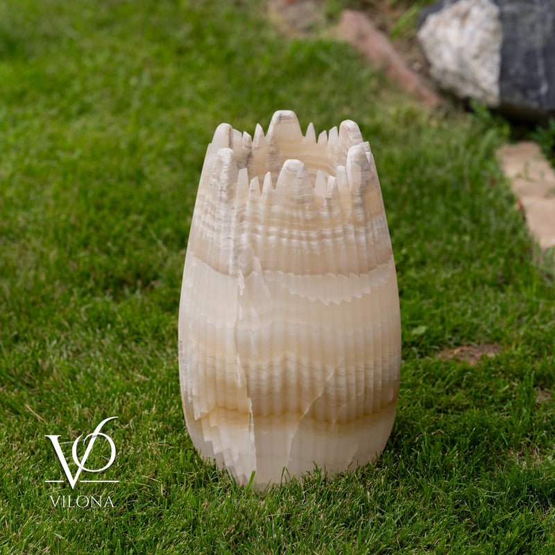 White Ice Onyx Crown Lamps - Sculptural Natural Stone Pair, photo 9 of 22