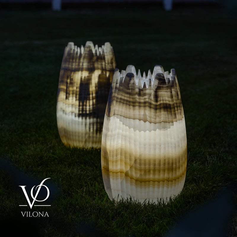 White Ice Onyx Crown Lamps - Sculptural Natural Stone Pair, photo 3 of 22