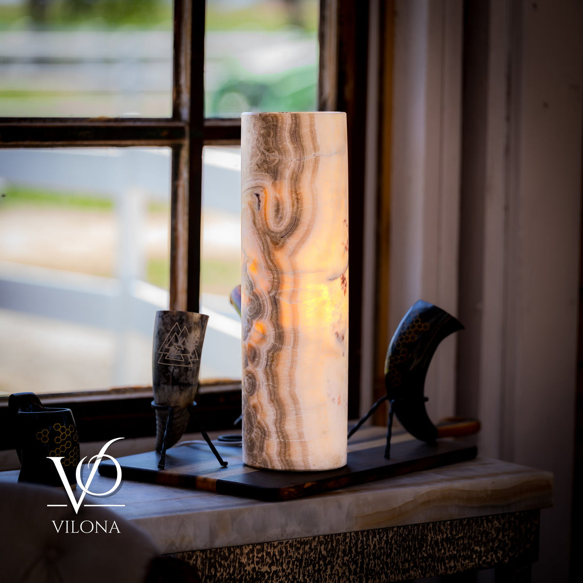 Onyx Table Lamp - Divina Claire 19.5" Tall, x 5.75" Diameter (Medium #2), photo 4 of 10