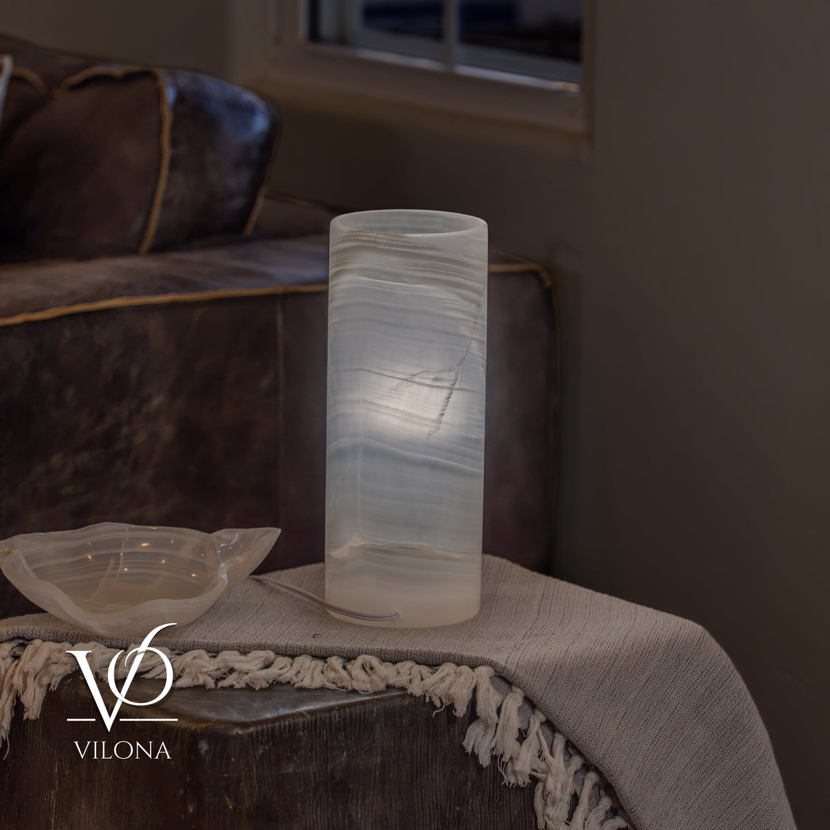 White Ice Onyx - 12" Tall, x 4.5" Diameter (Small Table Lamp #3), photo 8 of 9