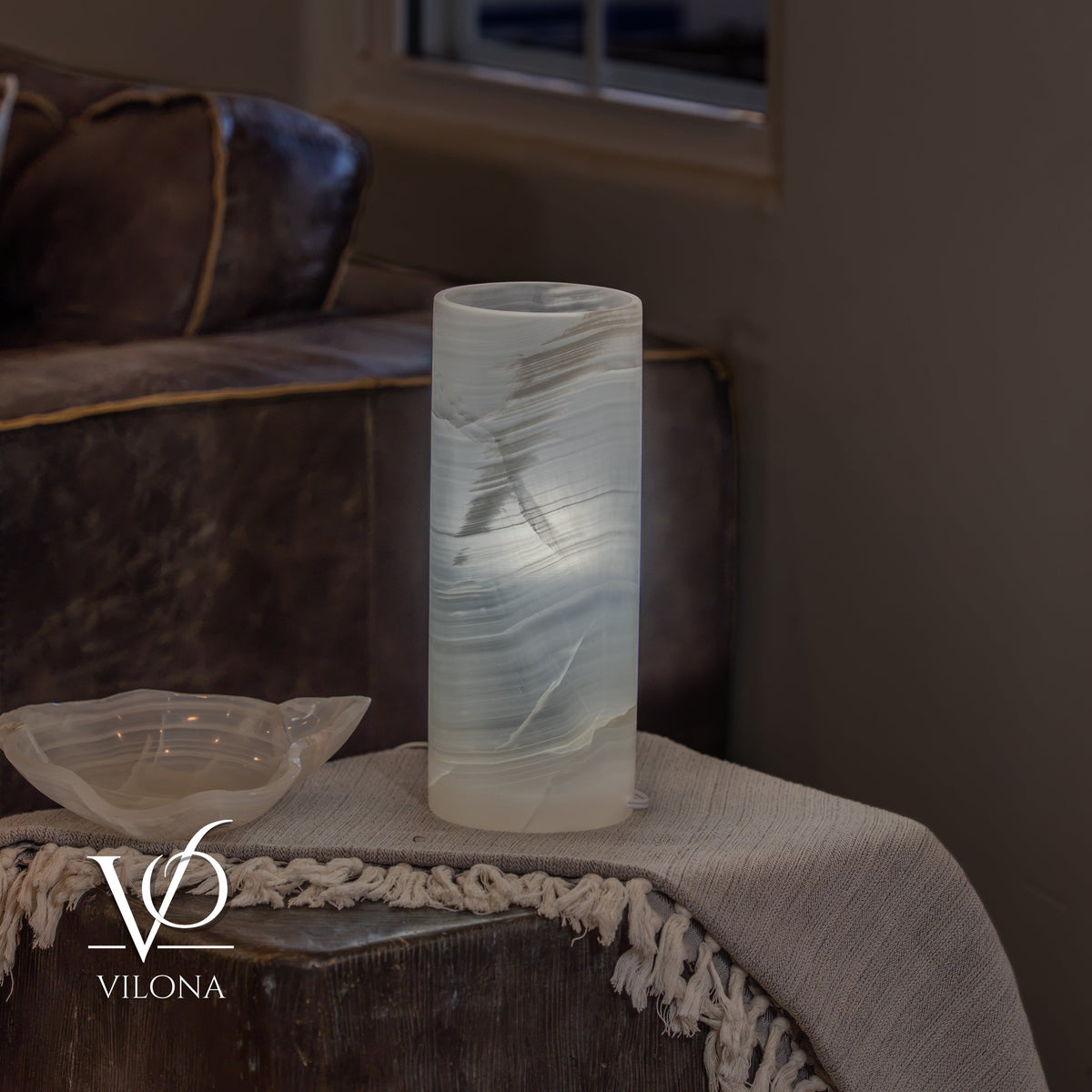 White Ice Onyx - 12" Tall, x 4.5" Diameter (Small Table Lamp #3), photo 6 of 9
