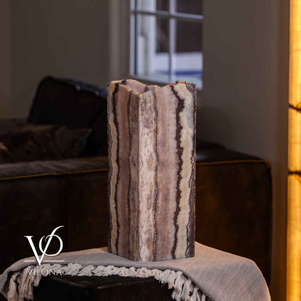 Rosa Onyx Live Edge Table Lamp – 16" Tall × 6" Square #1, photo 3 of 11