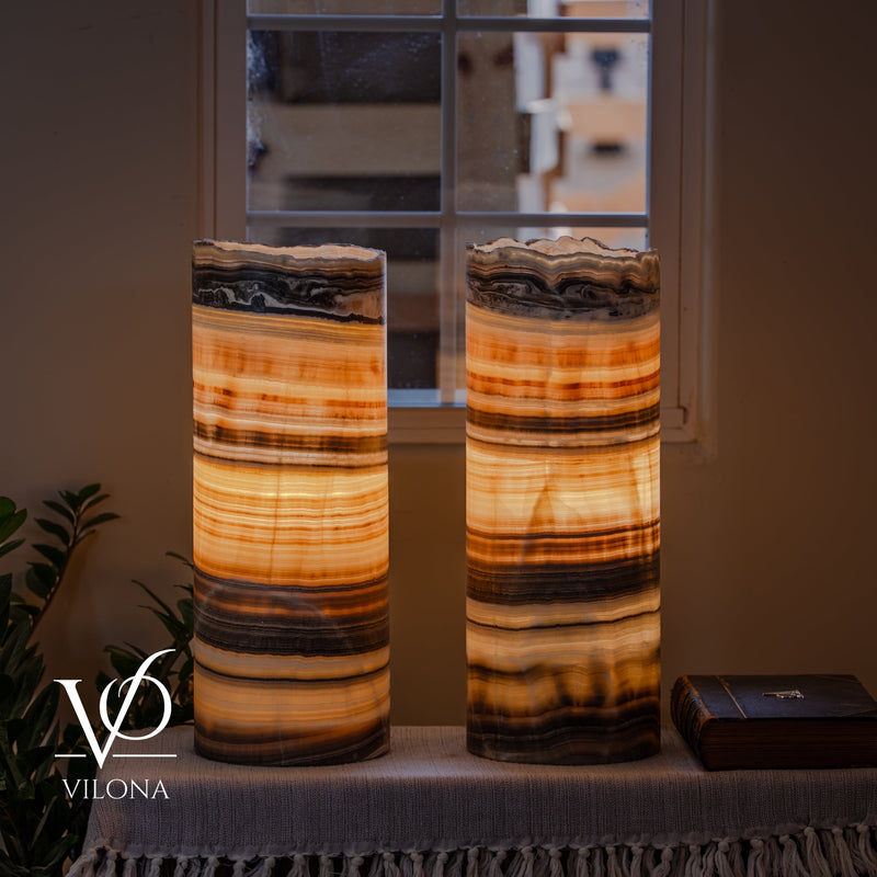 Honeycomb Onyx Live Edge Table Lamp Pair #1, photo 3 of 13