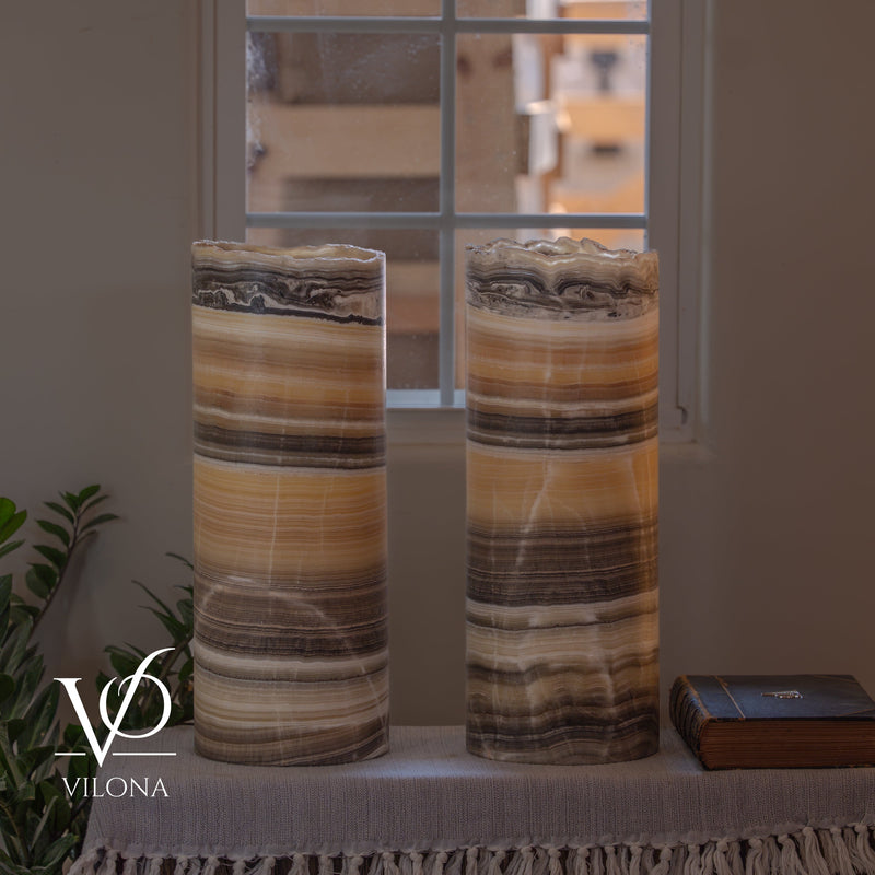 Honeycomb Onyx Live Edge Table Lamp Pair #1, photo 4 of 13