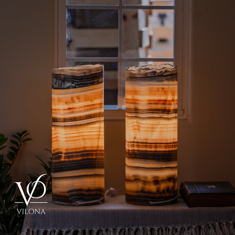 Honeycomb Onyx Live Edge Table Lamp Pair #1, photo 9 of 13