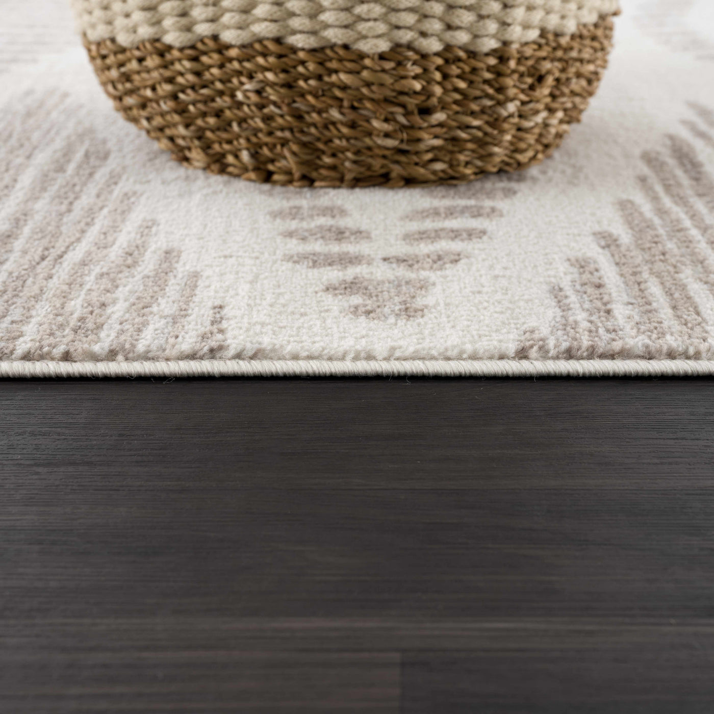 Tigrisis Beige 2328 Area Rug - Clearance by Boutique Rugs
