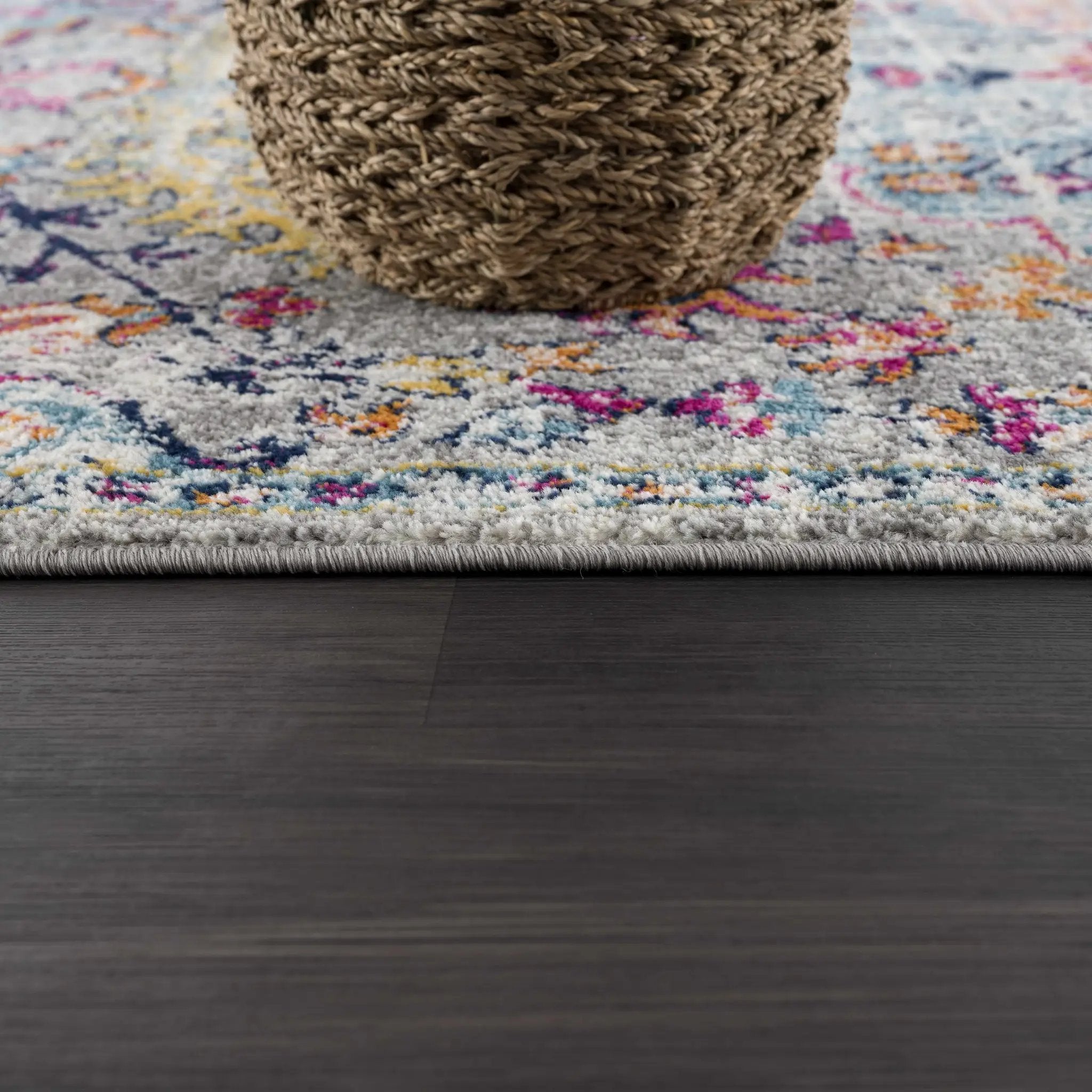 Delanson Colorful Area Rug by Boutique Rugs