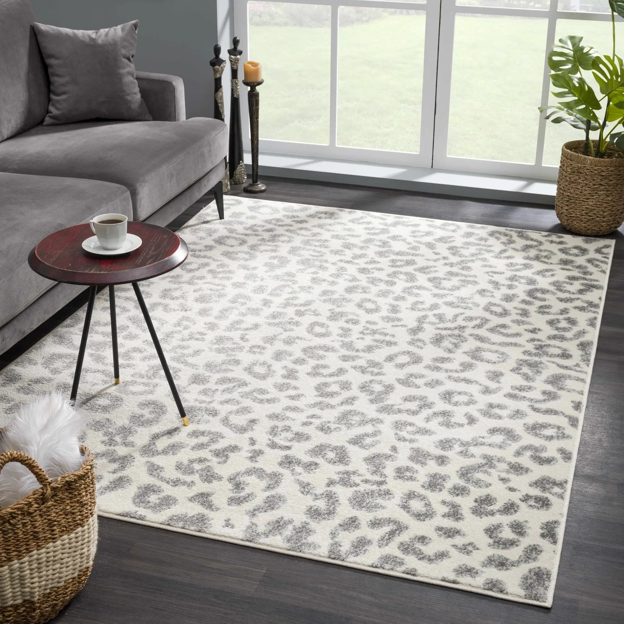 Marash Leopard Print KMRSH-4612 Area Rug - Clearance by Boutique Rugs