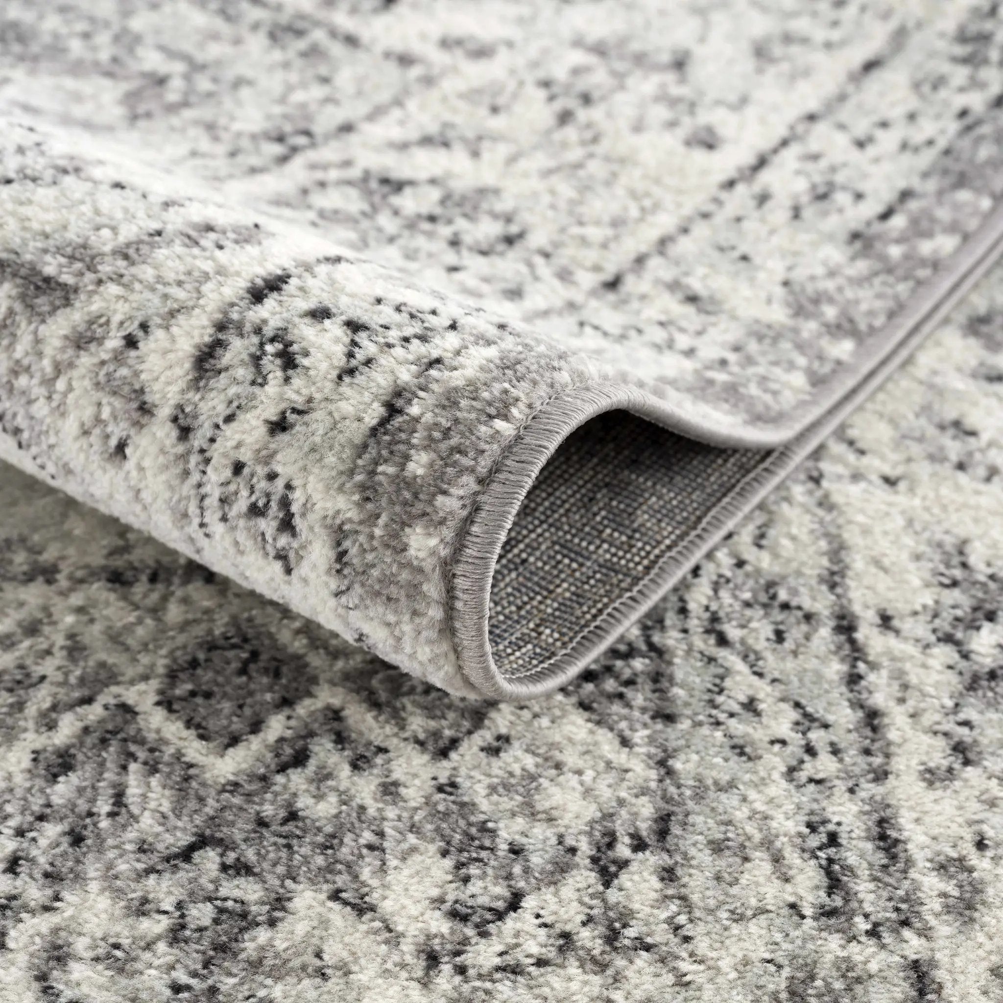 Marash KMRSH-4615 Area Rug - Clearance by Boutique Rugs