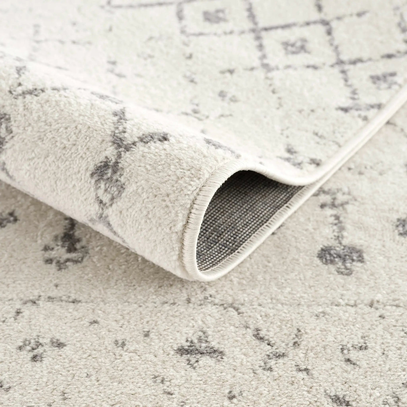 Marash KMRSH-4606 Area Rug - Clearance by Boutique Rugs