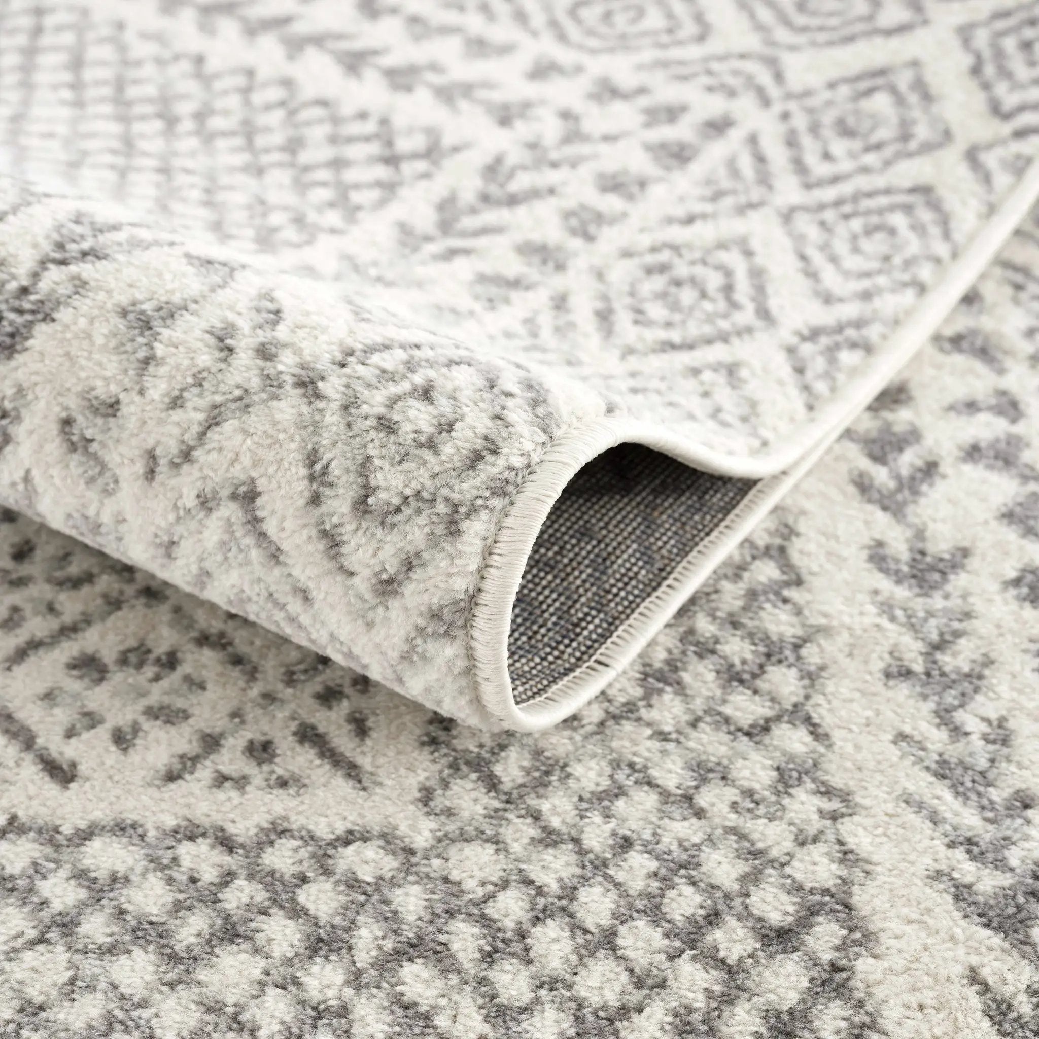 Marash KMRSH-4611 Area Rug - Clearance by Boutique Rugs