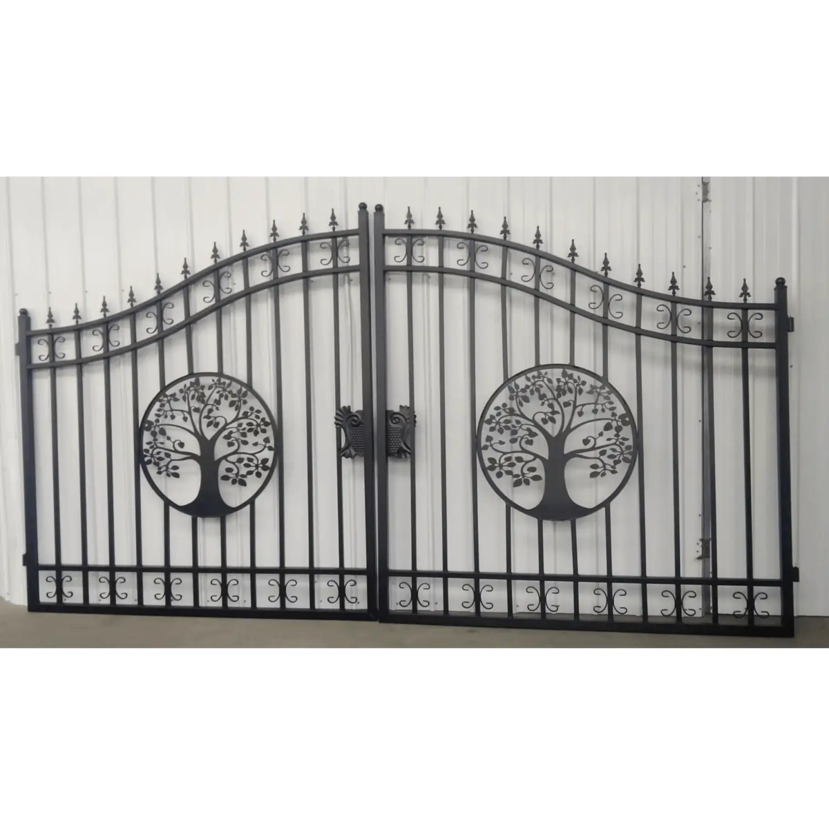 14x8 ft Steel Dual Swing Driveway Gate, photo 30 of 45