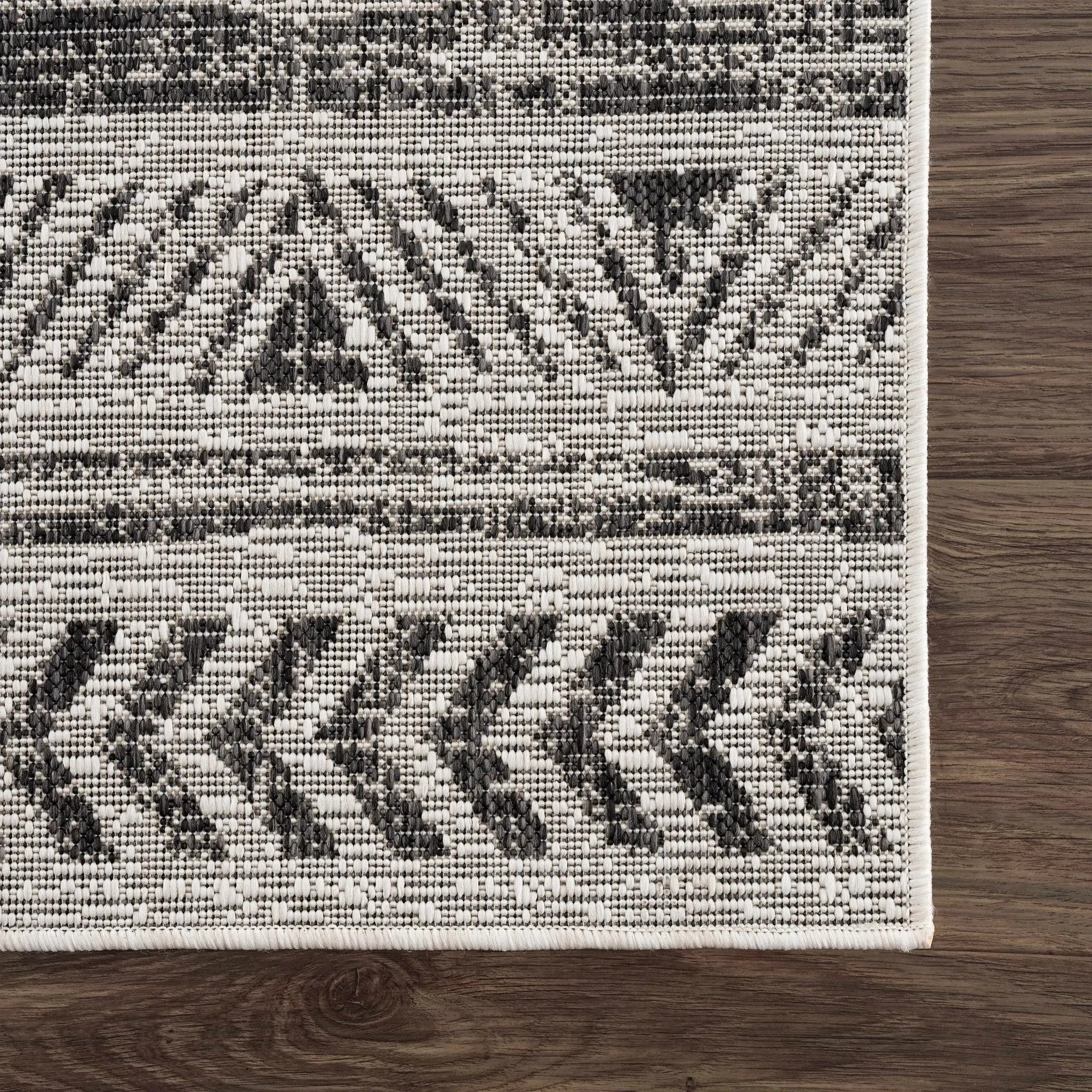 Catrine Indoor & Outdoor Rug - Clearance by Boutique Rugs