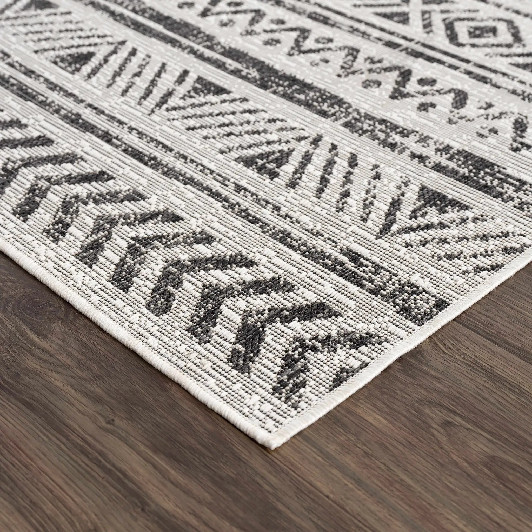 Catrine Indoor & Outdoor Rug - Clearance by Boutique Rugs