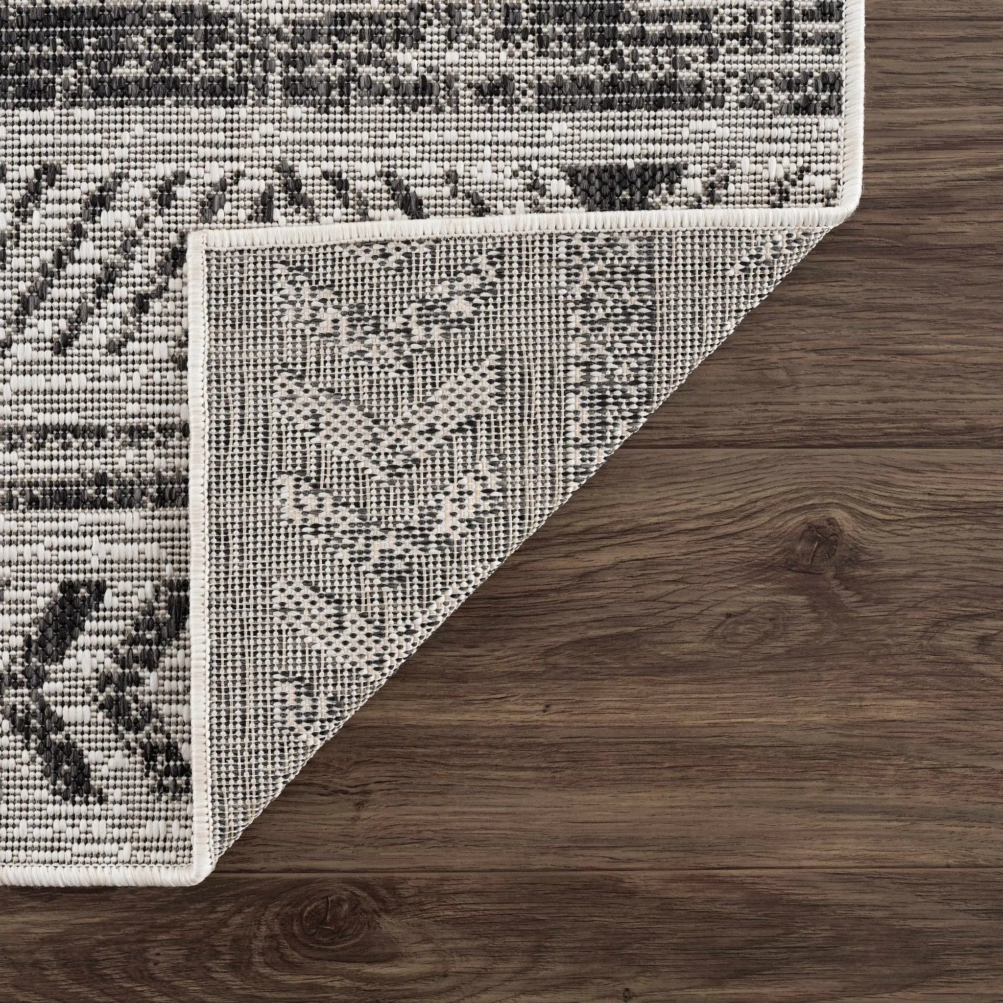 Catrine Indoor & Outdoor Rug - Clearance by Boutique Rugs