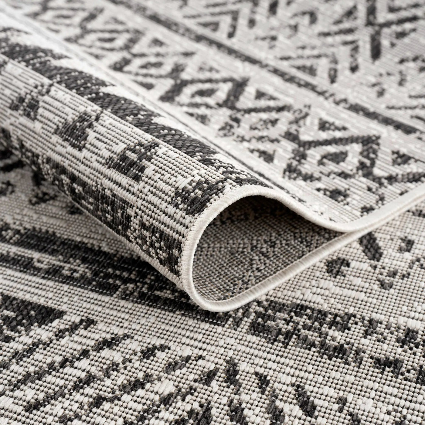 Catrine Indoor & Outdoor Rug - Clearance by Boutique Rugs