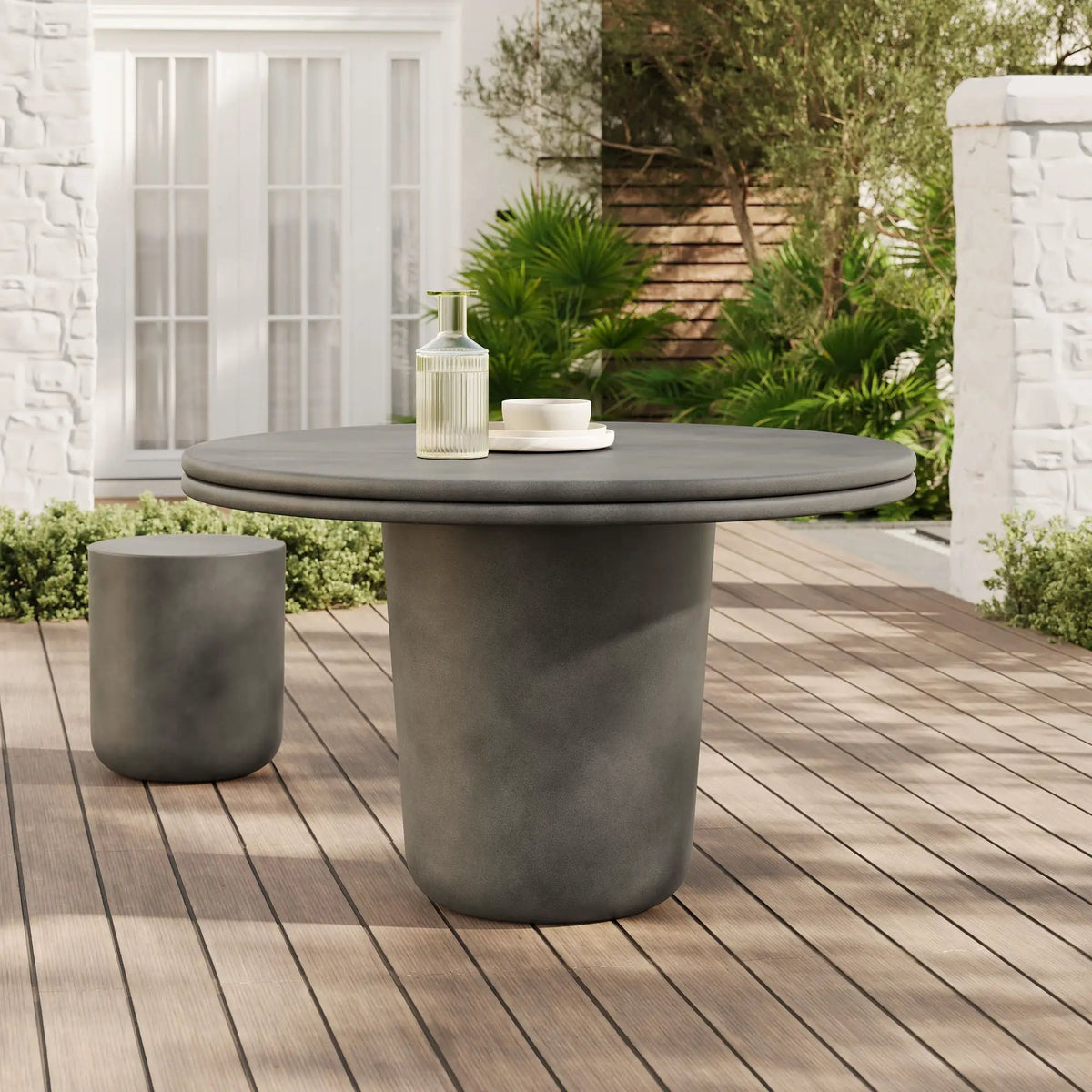 Brion 48" Indoor - Outdoor Patio Concrete Round Dining Table by Modway by HouseOfZazla