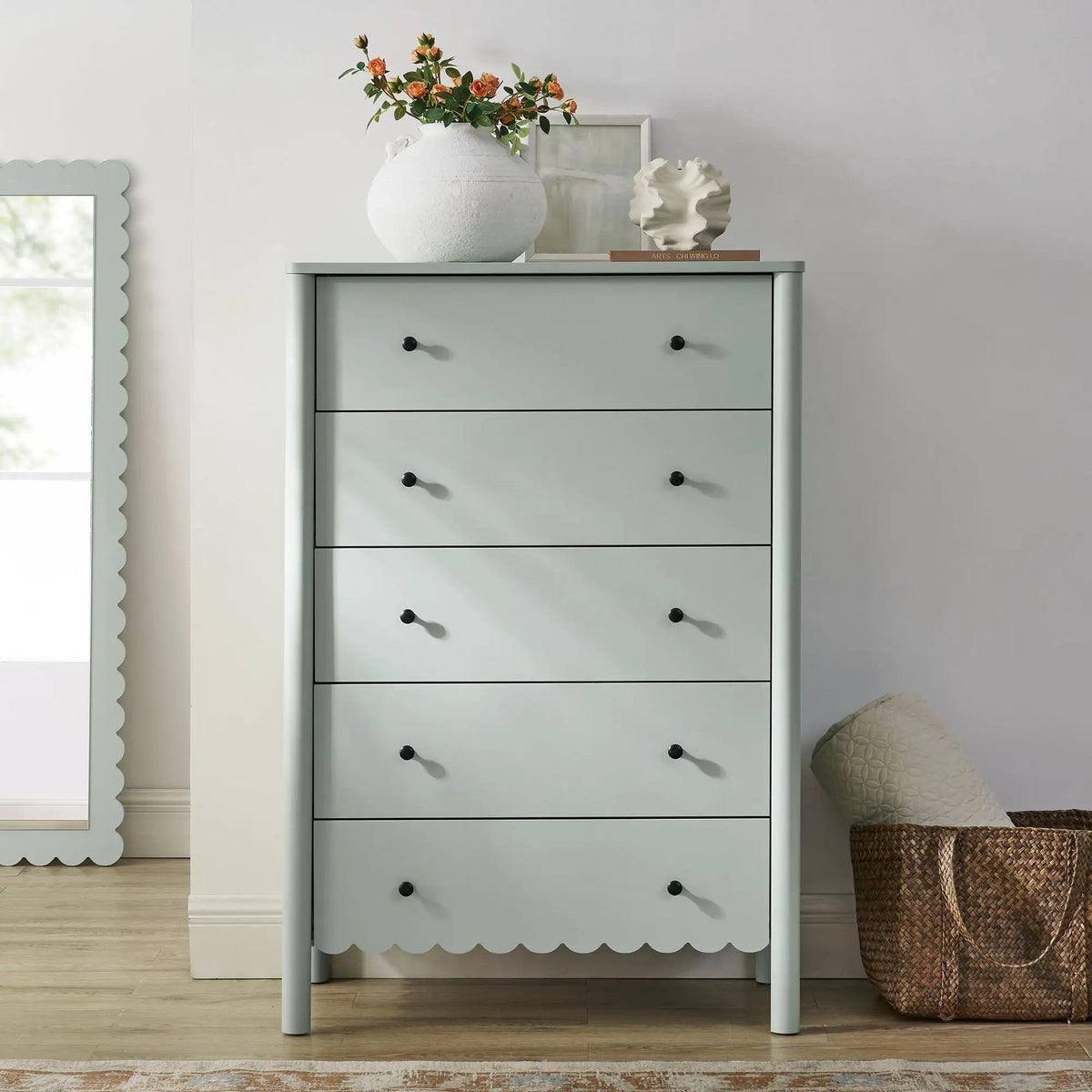 Emmeline Scalloped 5-Drawer Chest by Modway by HouseOfZazla