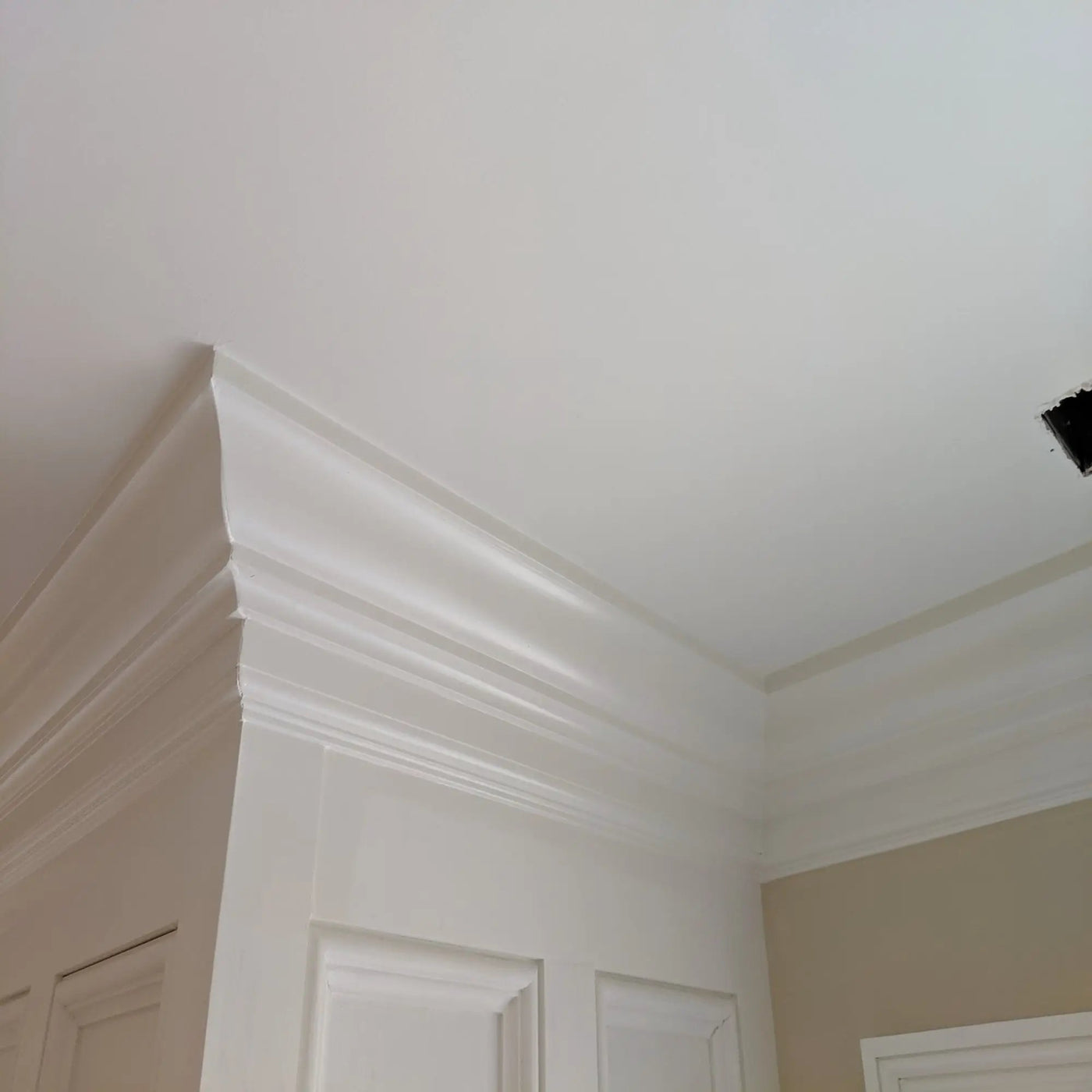 EWCR13 Crown 3/4" x 4-5/8" Unfinished 3-5/8" High x 2-3/4" Deep by NewMouldings
