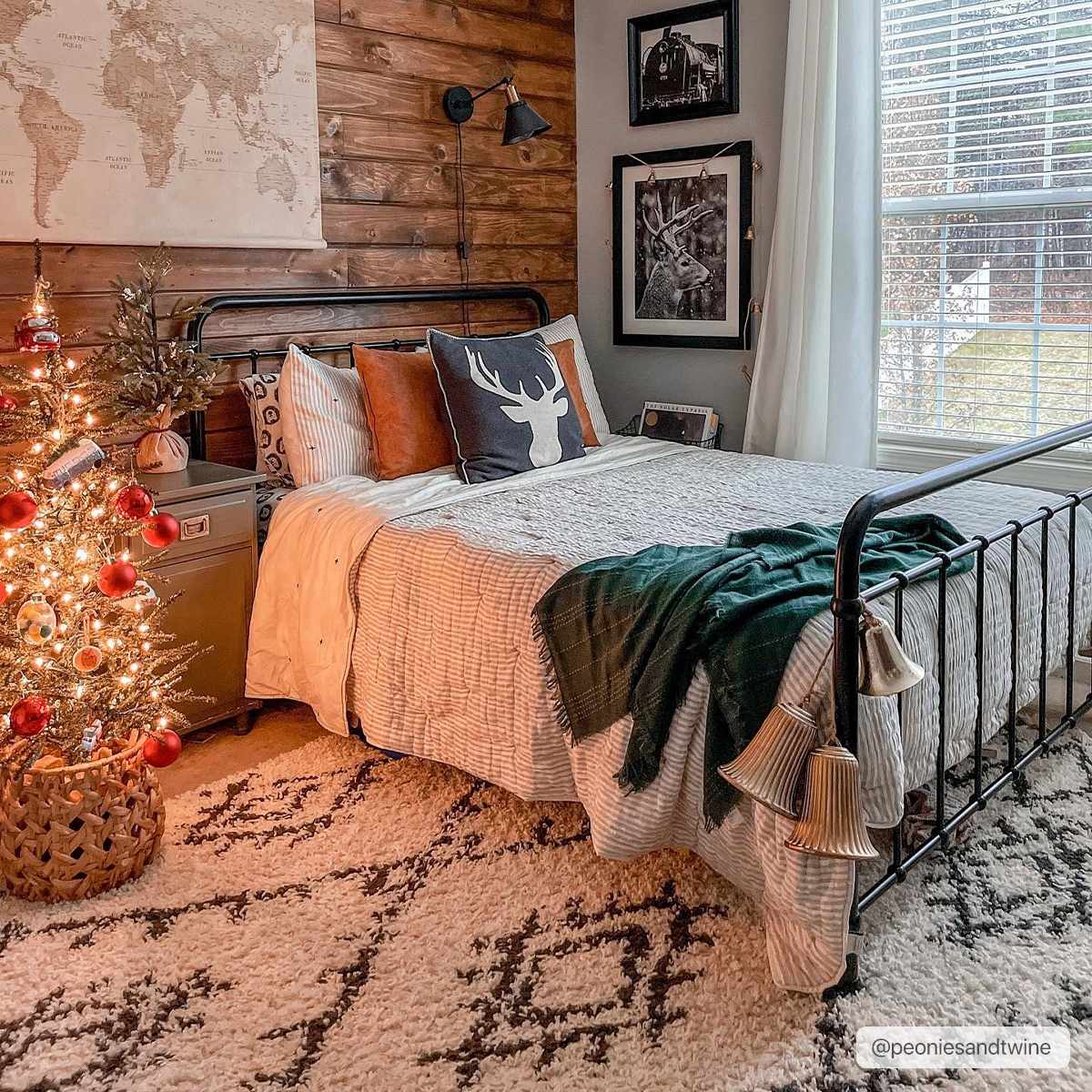 Emlenton Berber Shag with Tassels - Clearance by Boutique Rugs