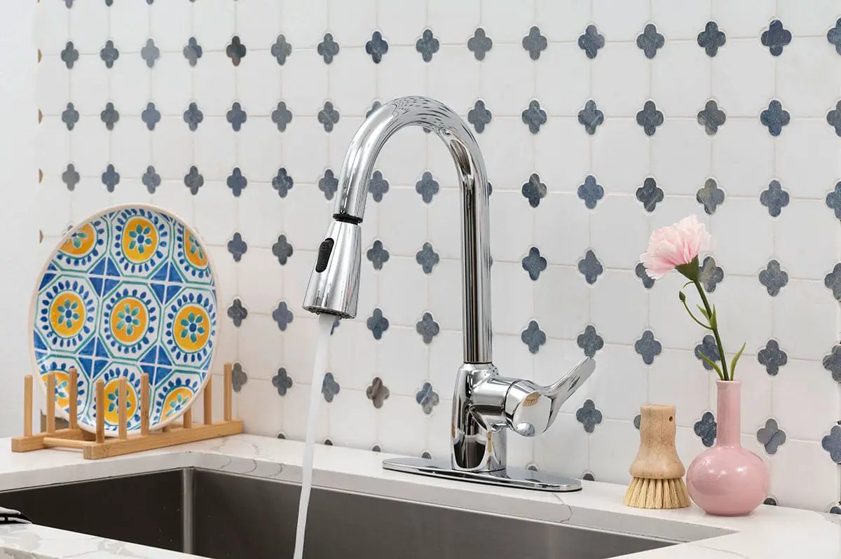 Handle Pull Out Kitchen Faucet 802 Chrome by MSI Surfaces