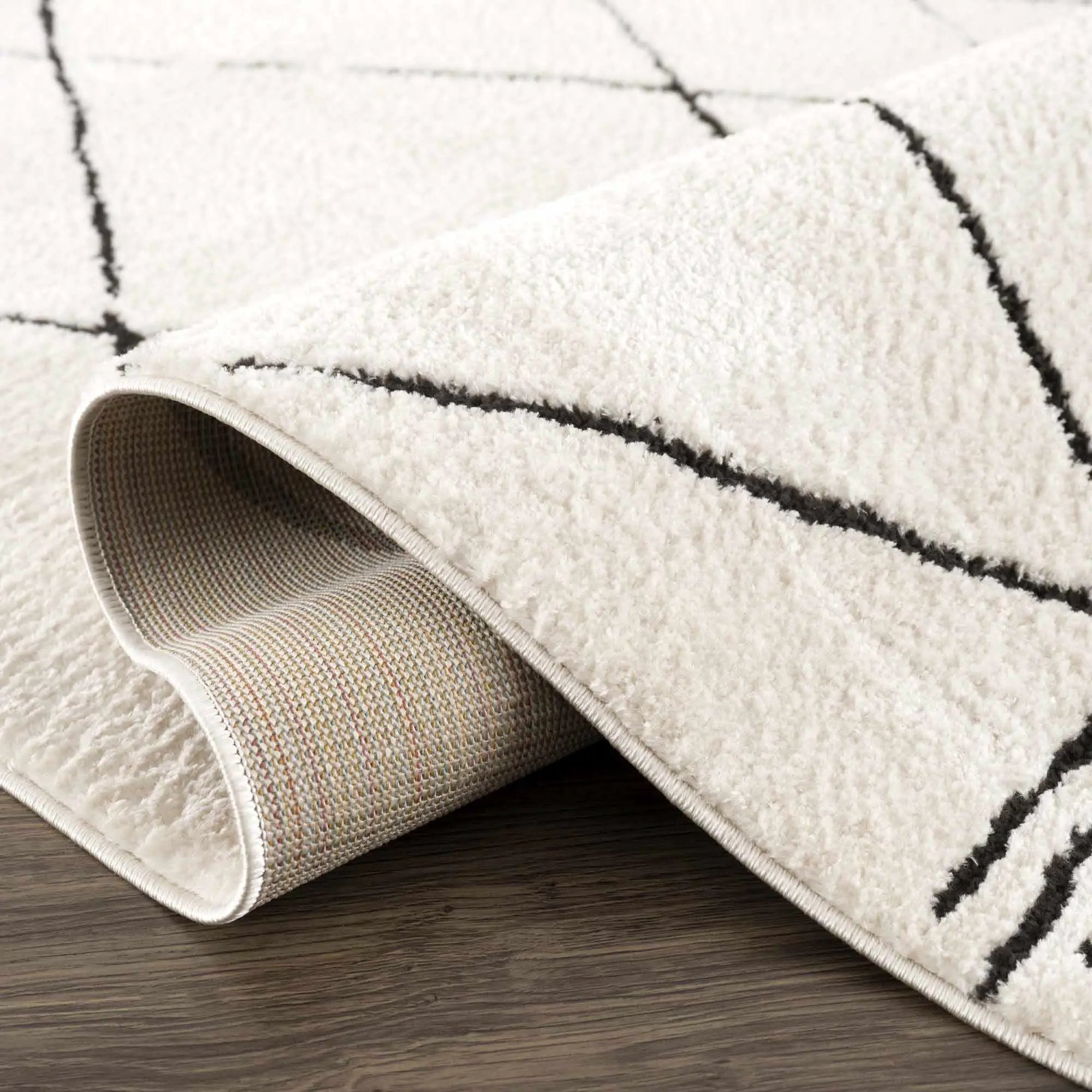 Keone Black & White Thick Rug by Boutique Rugs
