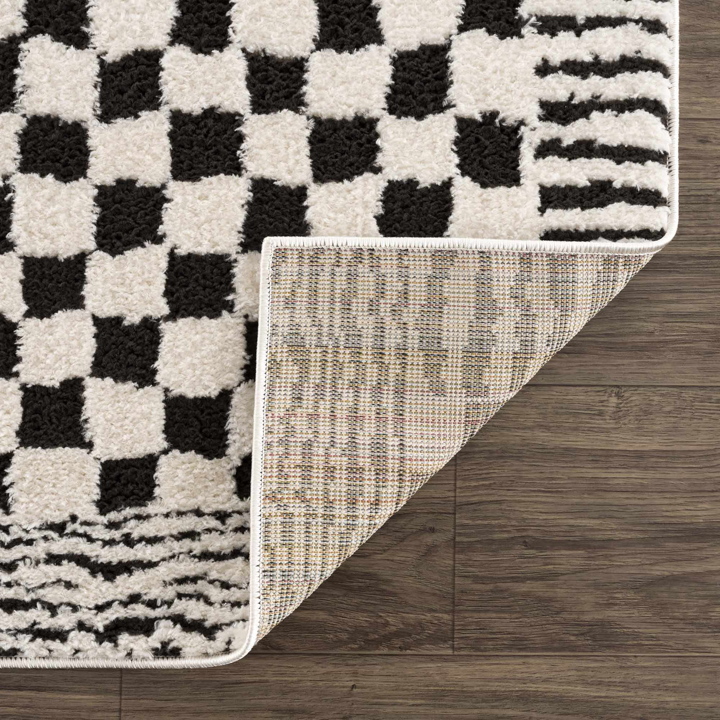 Leryn Black & White Checkered Area Rug by Boutique Rugs