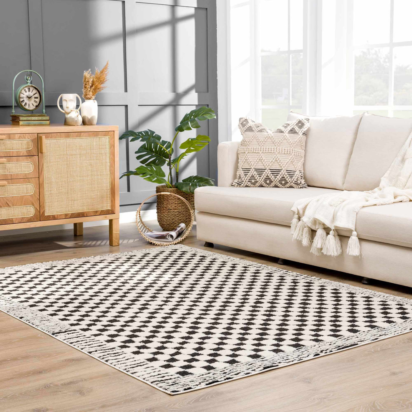 Leryn Black & White Checkered Area Rug by Boutique Rugs