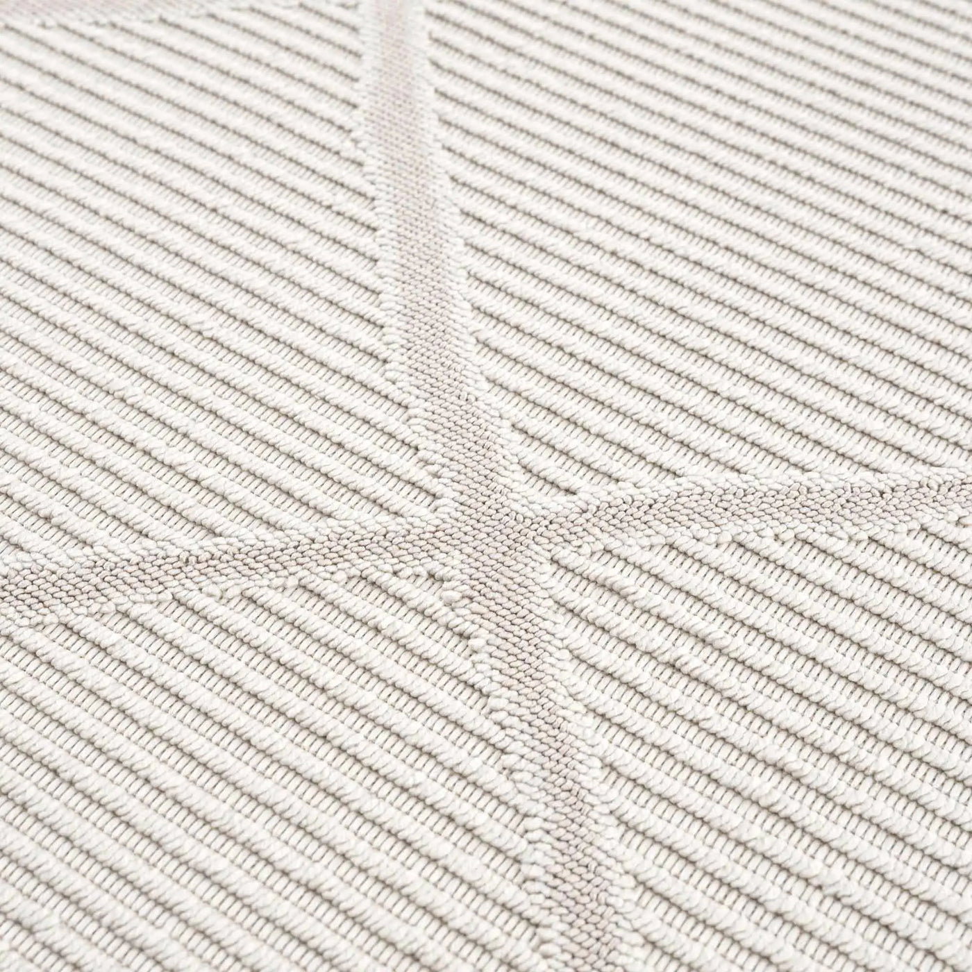 Lova Area Rug - Clearance by Boutique Rugs