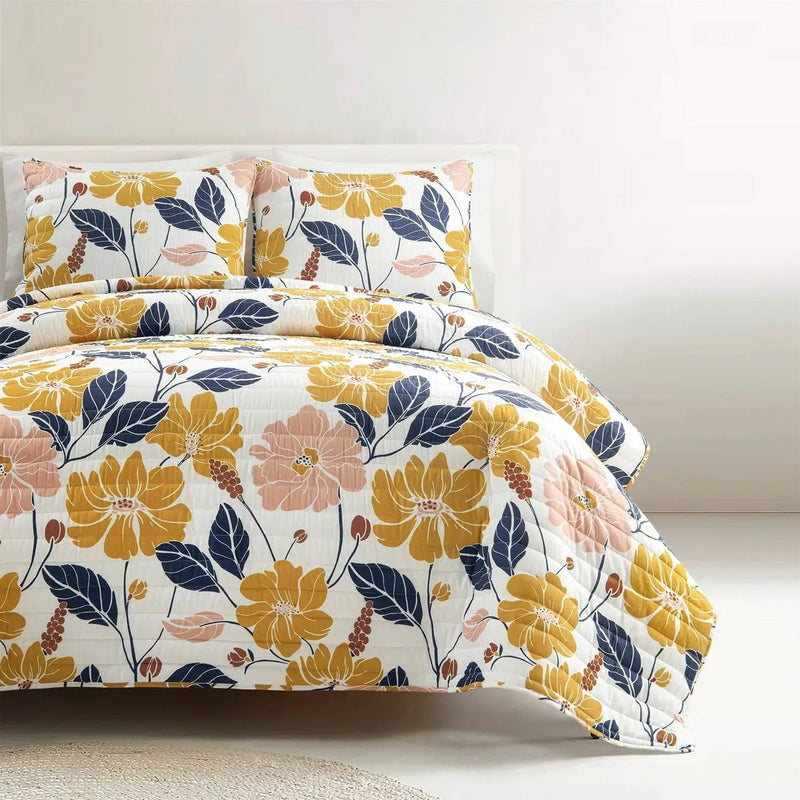 Full/Queen Aloha Hawaiian Floral Lightweight Quilt Set by HomePacific