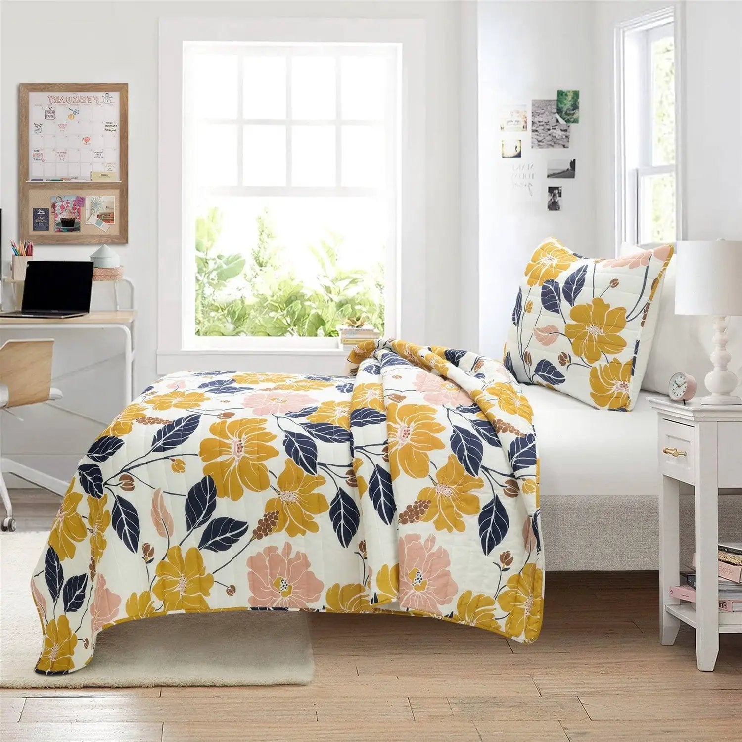 Full/Queen Aloha Hawaiian Floral Lightweight Quilt Set by HomePacific