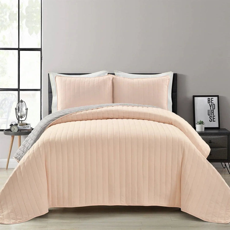 Full/Queen Soft Reversible Lightweight Quilt Set in Rose Blush Pink and Grey by HomePacific