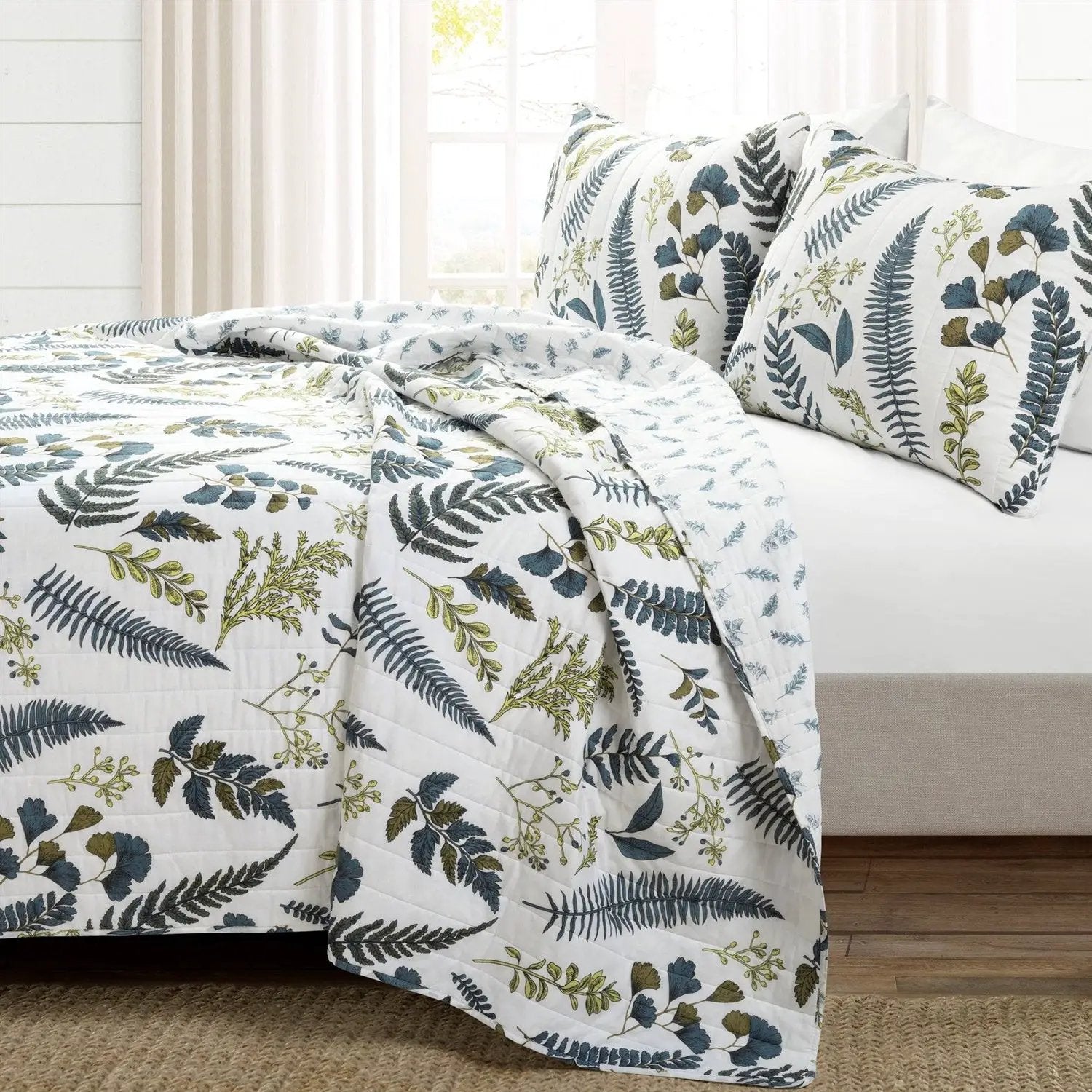 Full/Queen Reversible Cotton Lightweight Floral Fern Leaves 3 Piece Quilt Set by HomePacific