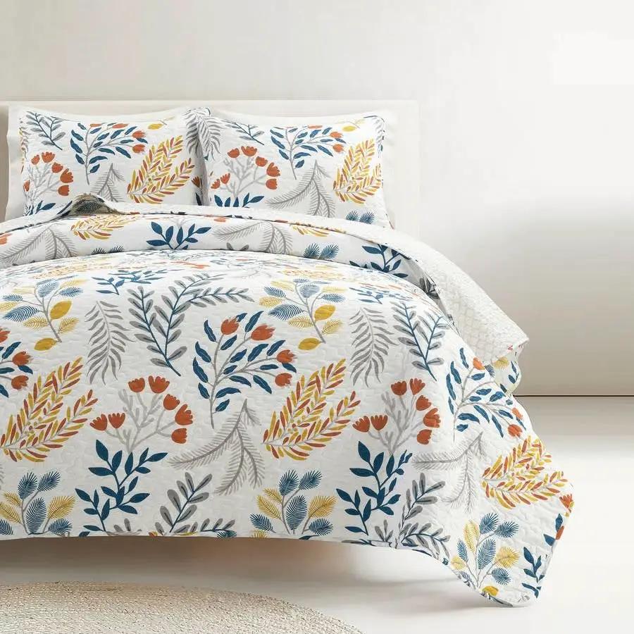 Full/Queen Botanical Bohemian Floral Lightweight 3 Piece Quilt Set by HomePacific