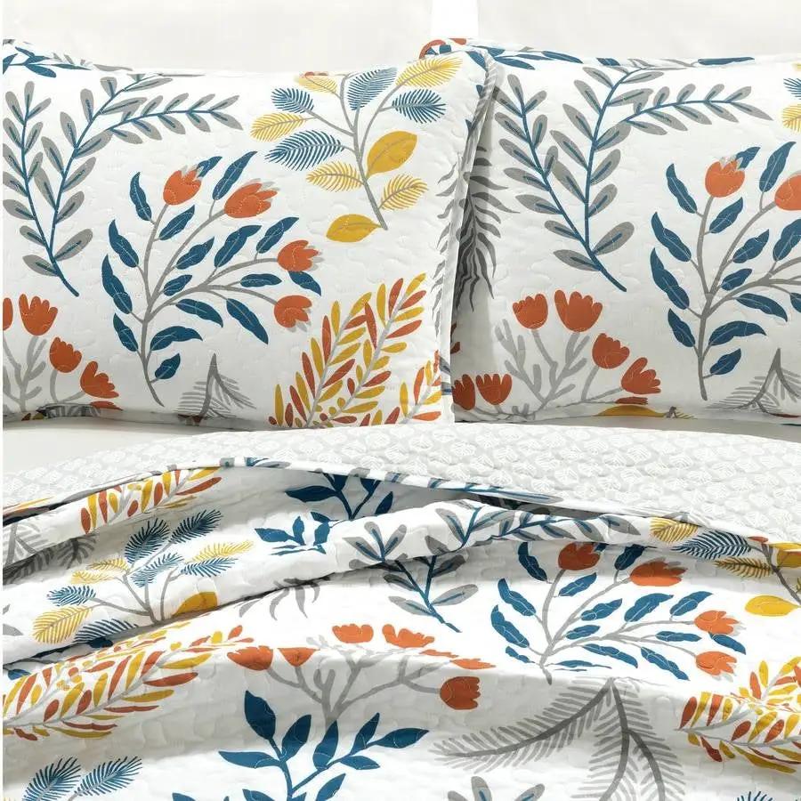 Full/Queen Botanical Bohemian Floral Lightweight 3 Piece Quilt Set by HomePacific