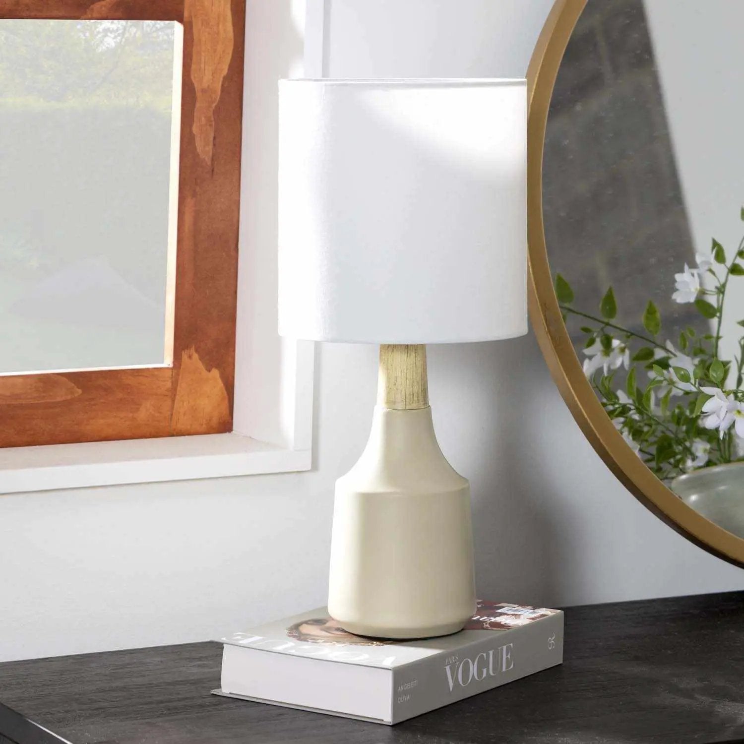 Gattaran Ivory & White Table Lamp by Boutique Rugs