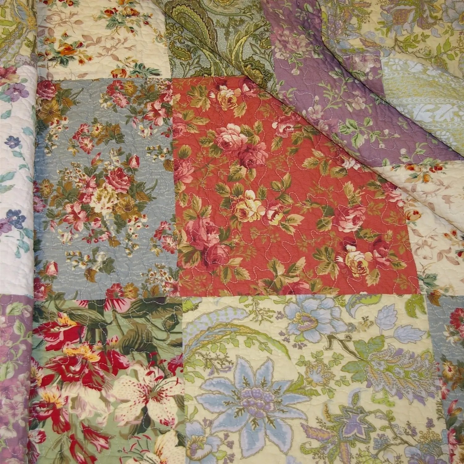 Full / Queen size 100% Cotton Floral Paisley Reversible Quilt Set by HomePacific
