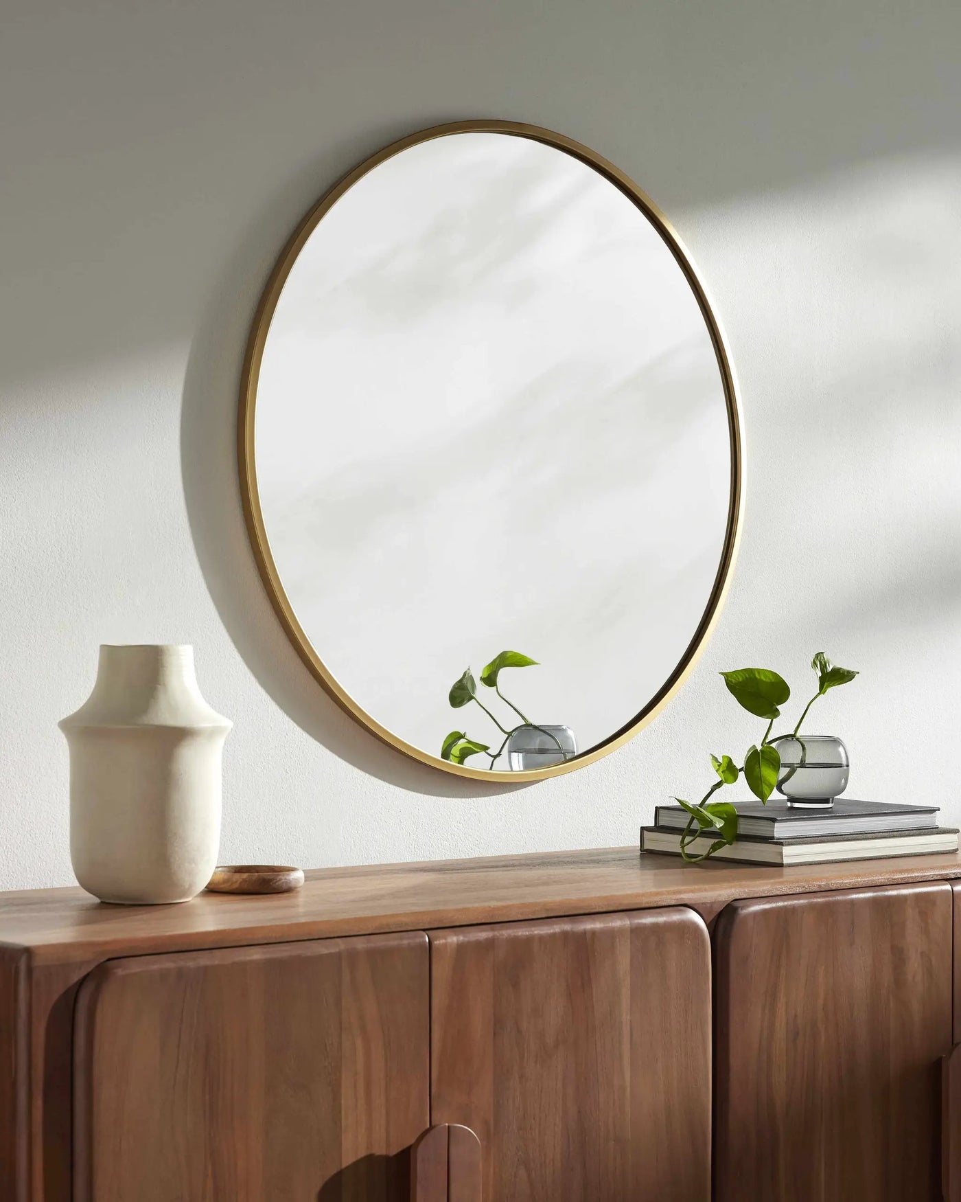 Guindarohan Gold Frame Round Mirror by Boutique Rugs