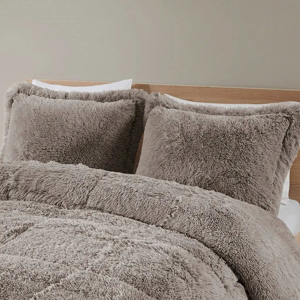 Twin/Twin XL Grey Soft Sherpa Faux Fur 2-Piece Comforter Set with Pillow Shams by HomePacific