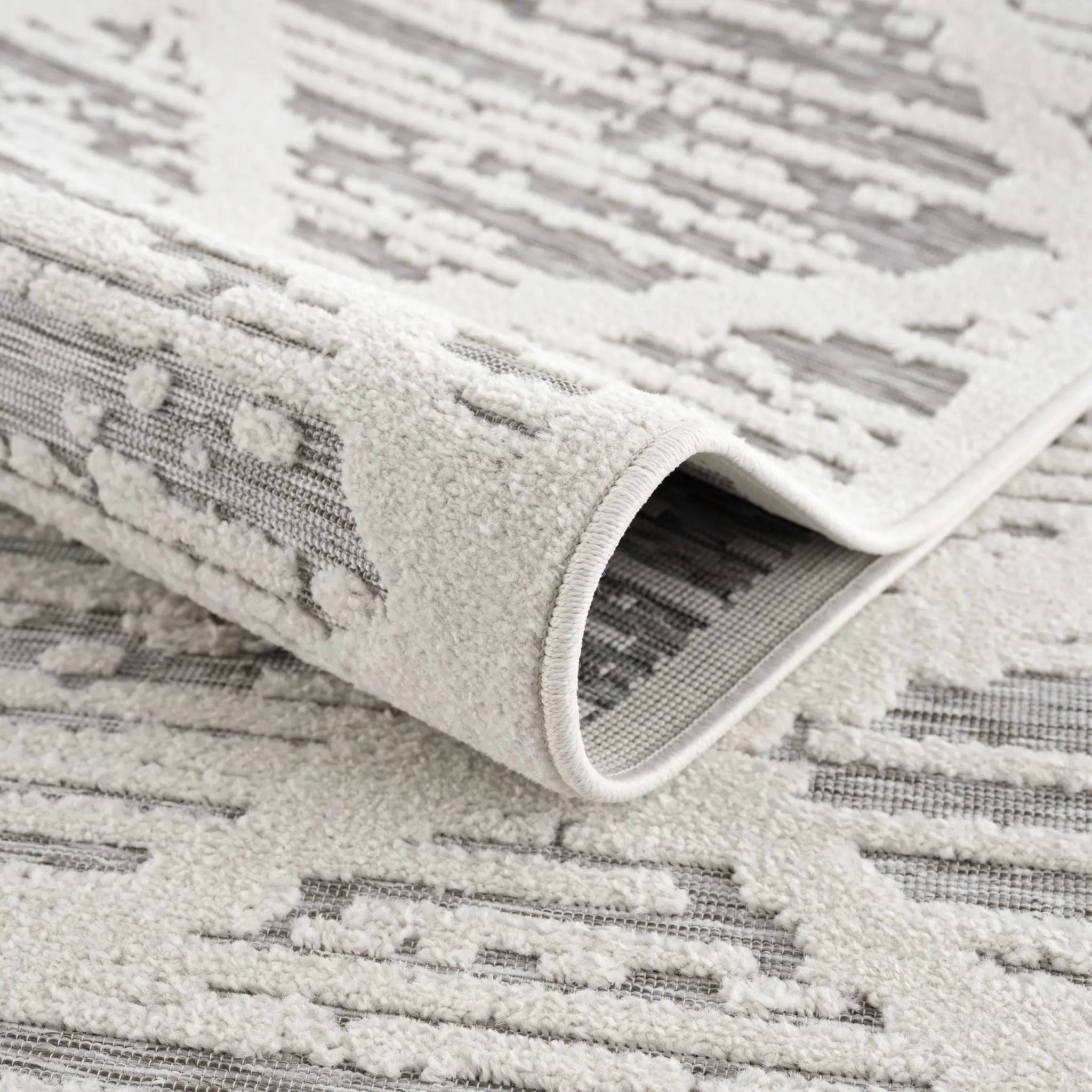 Gambang 3D Trellis Outdoor Area Rug - Clearance by Boutique Rugs