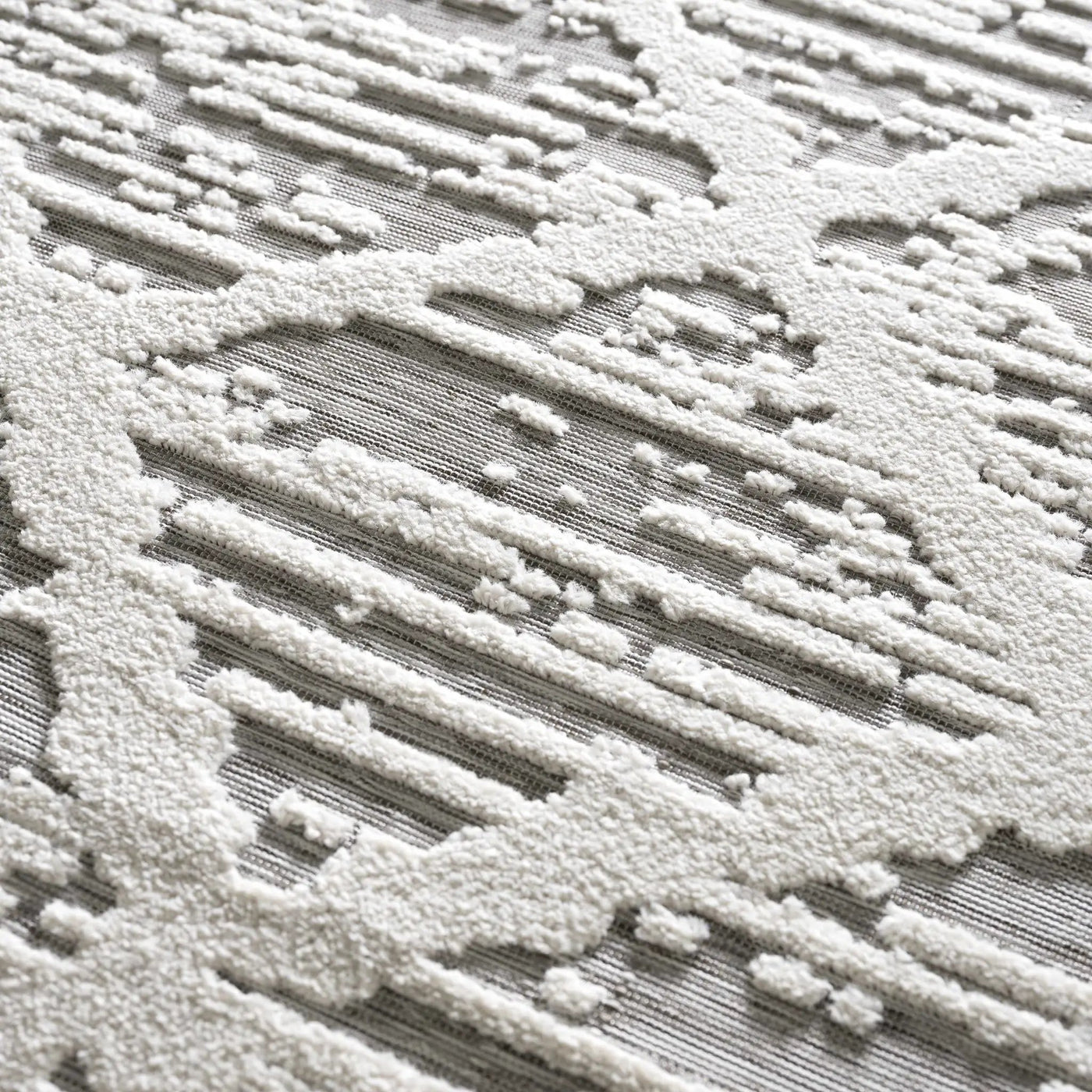 Gambang 3D Trellis Outdoor Area Rug - Clearance by Boutique Rugs