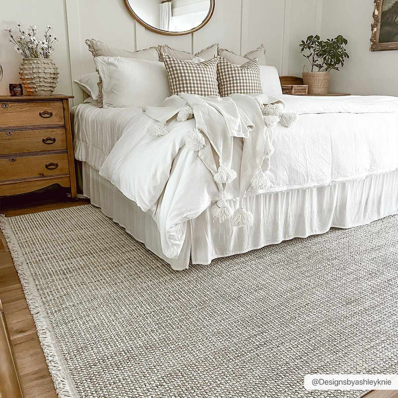 Gowan Cream Area Rug by Boutique Rugs