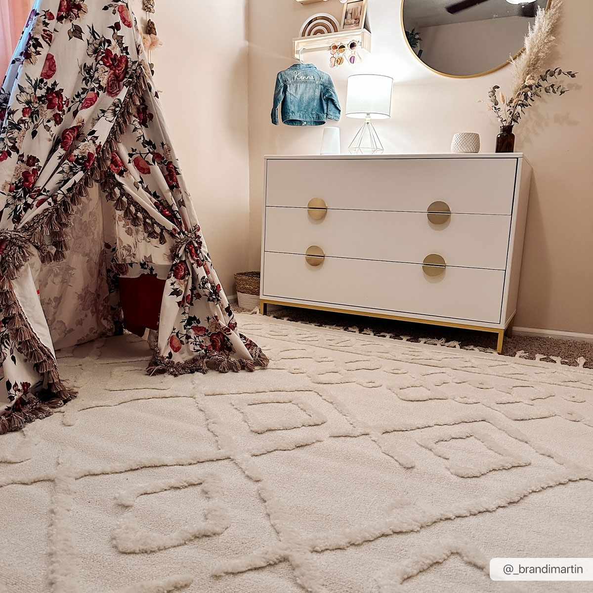 Gyundyukoru Area Rug - Clearance by Boutique Rugs