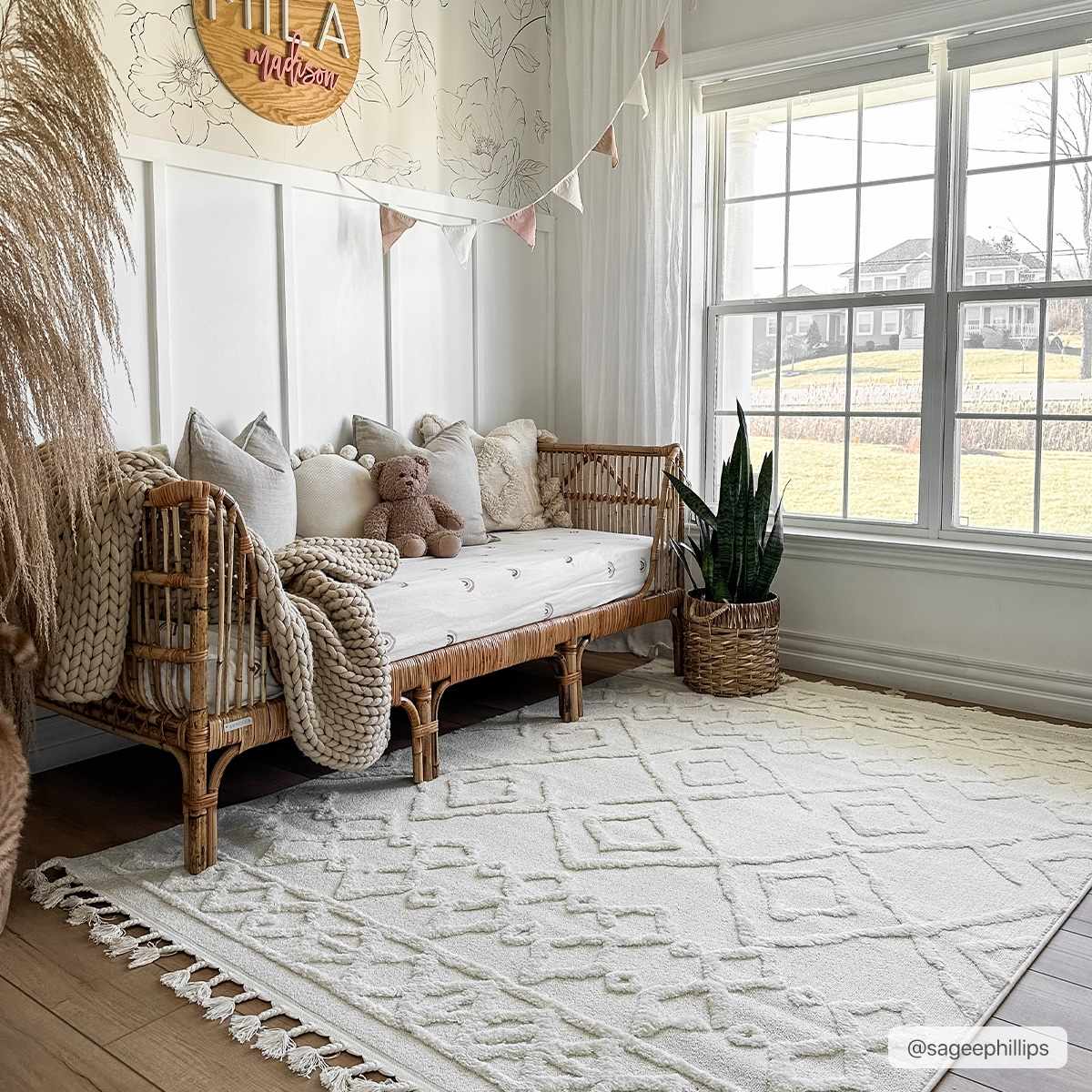 Gyundyukoru Area Rug - Clearance by Boutique Rugs