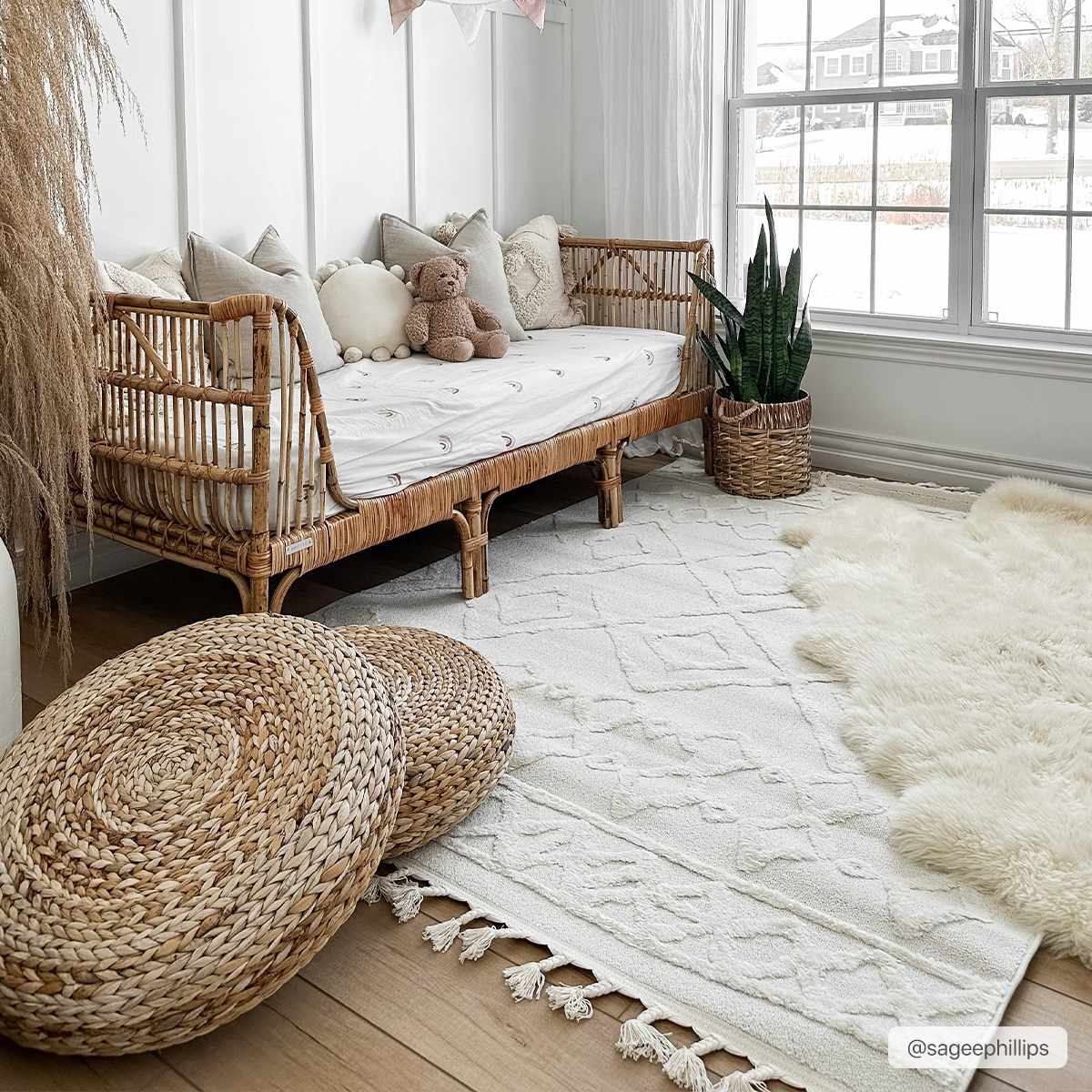 Gyundyukoru Area Rug - Clearance by Boutique Rugs